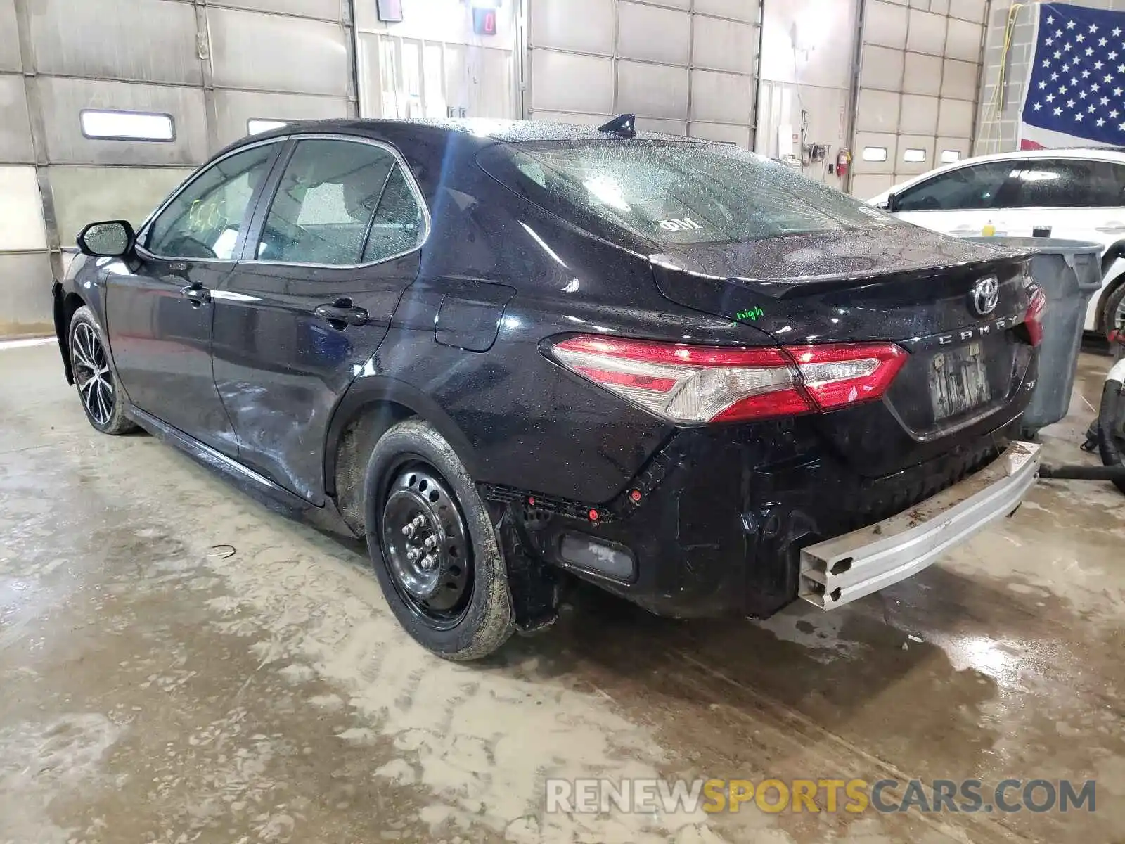 3 Photograph of a damaged car 4T1B11HK4KU761025 TOYOTA CAMRY 2019