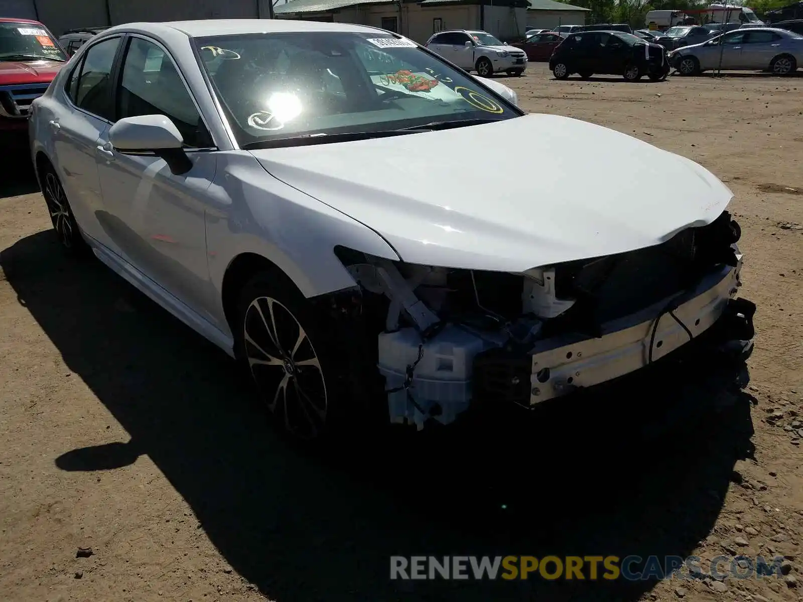 1 Photograph of a damaged car 4T1B11HK4KU761252 TOYOTA CAMRY 2019