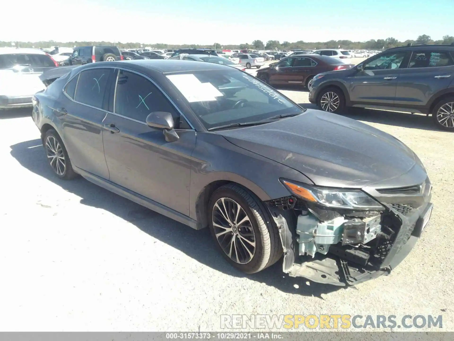 1 Photograph of a damaged car 4T1B11HK4KU762594 TOYOTA CAMRY 2019