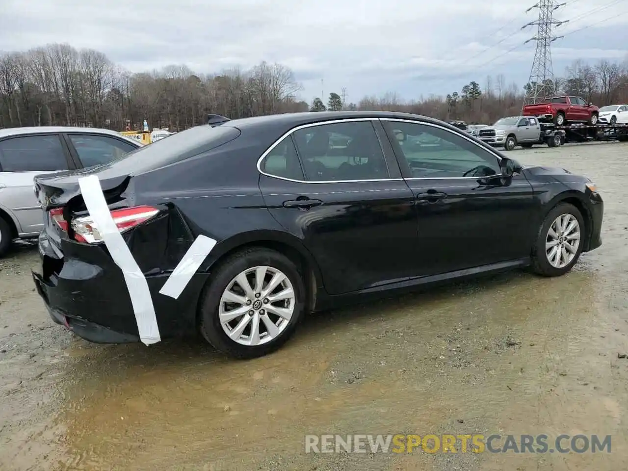 3 Photograph of a damaged car 4T1B11HK4KU763096 TOYOTA CAMRY 2019