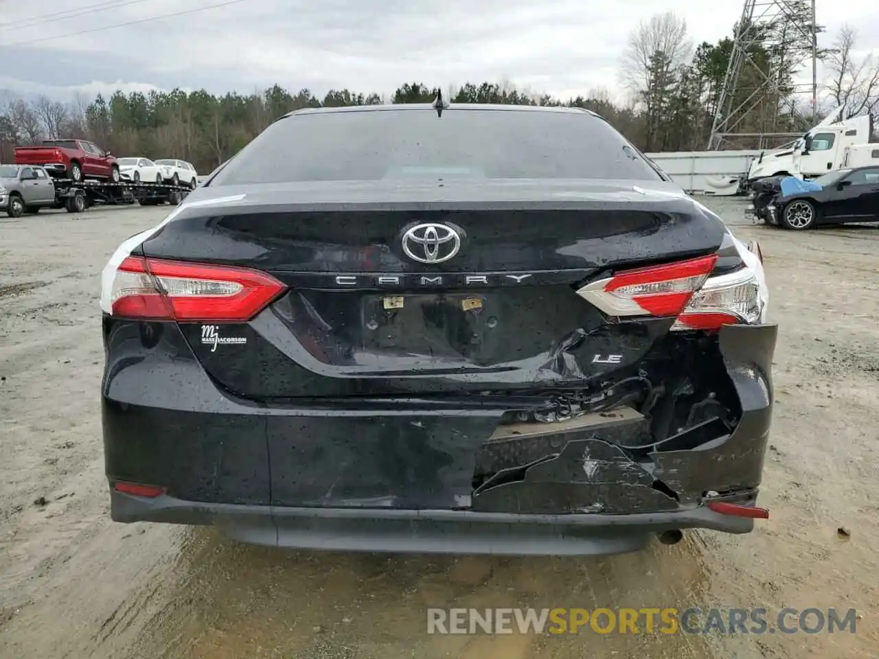 6 Photograph of a damaged car 4T1B11HK4KU763096 TOYOTA CAMRY 2019