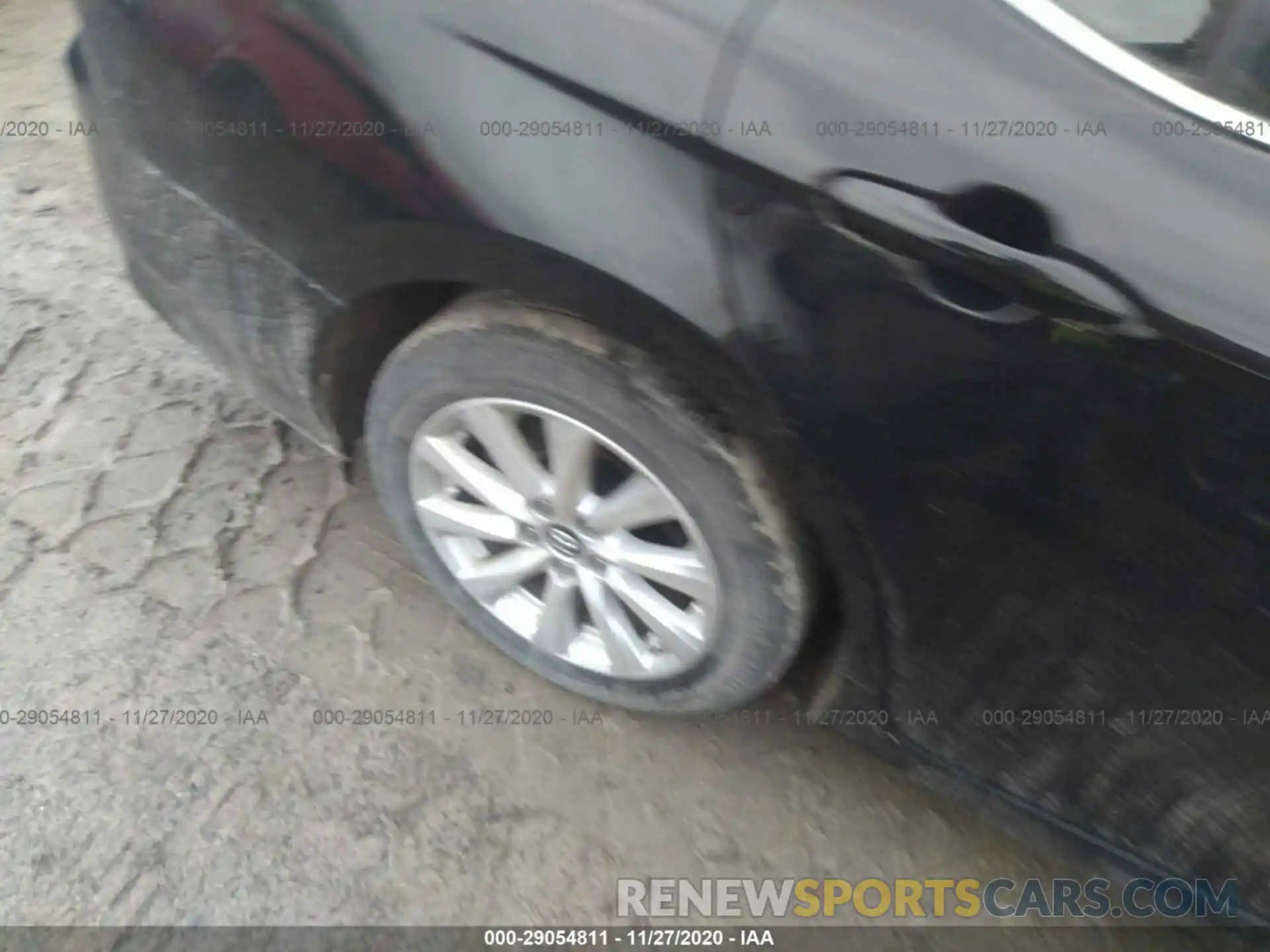 15 Photograph of a damaged car 4T1B11HK4KU764314 TOYOTA CAMRY 2019