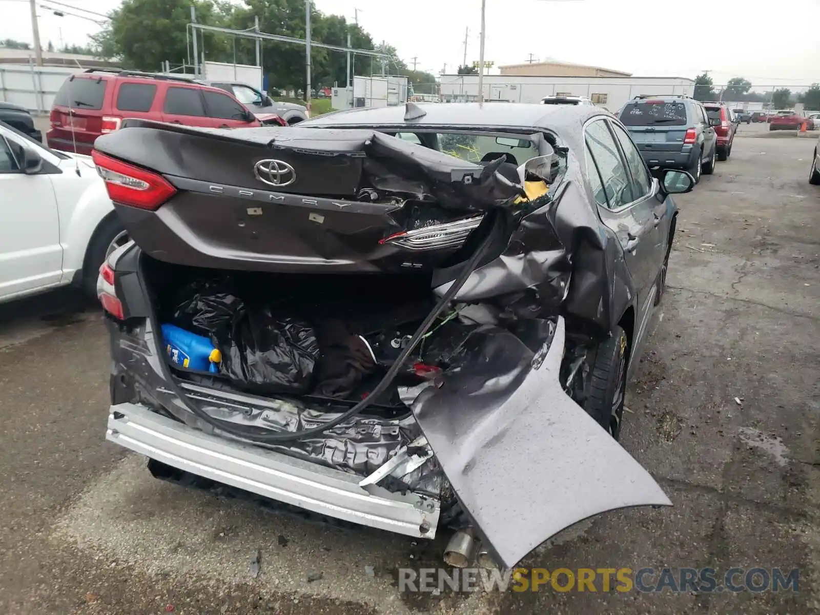 9 Photograph of a damaged car 4T1B11HK4KU764703 TOYOTA CAMRY 2019