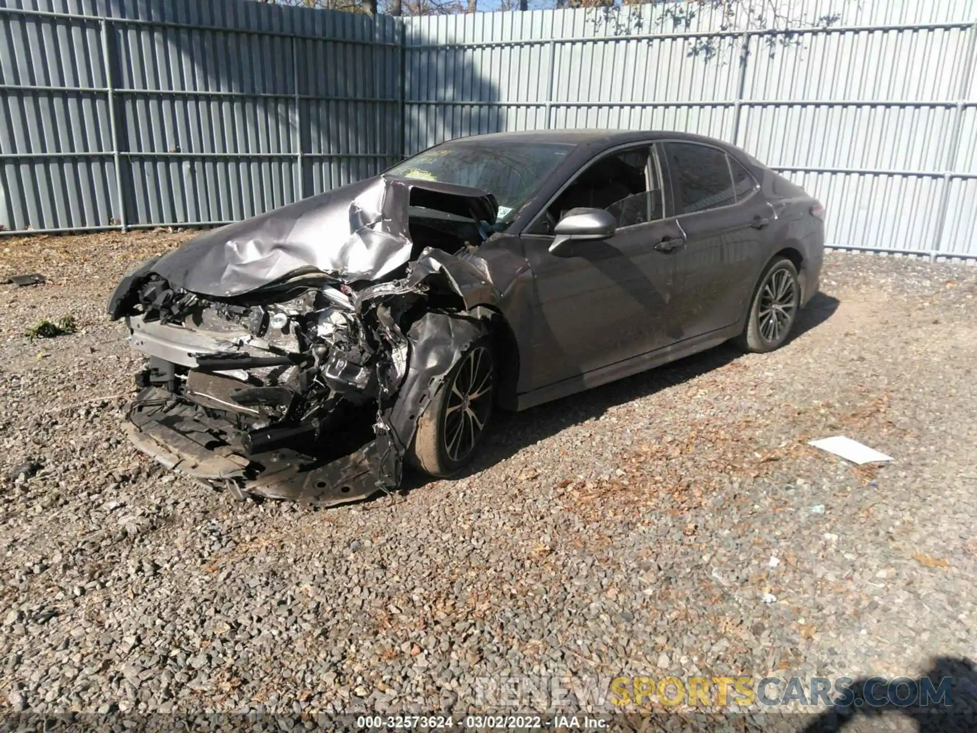 2 Фотография поврежденного автомобиля 4T1B11HK4KU764961 TOYOTA CAMRY 2019