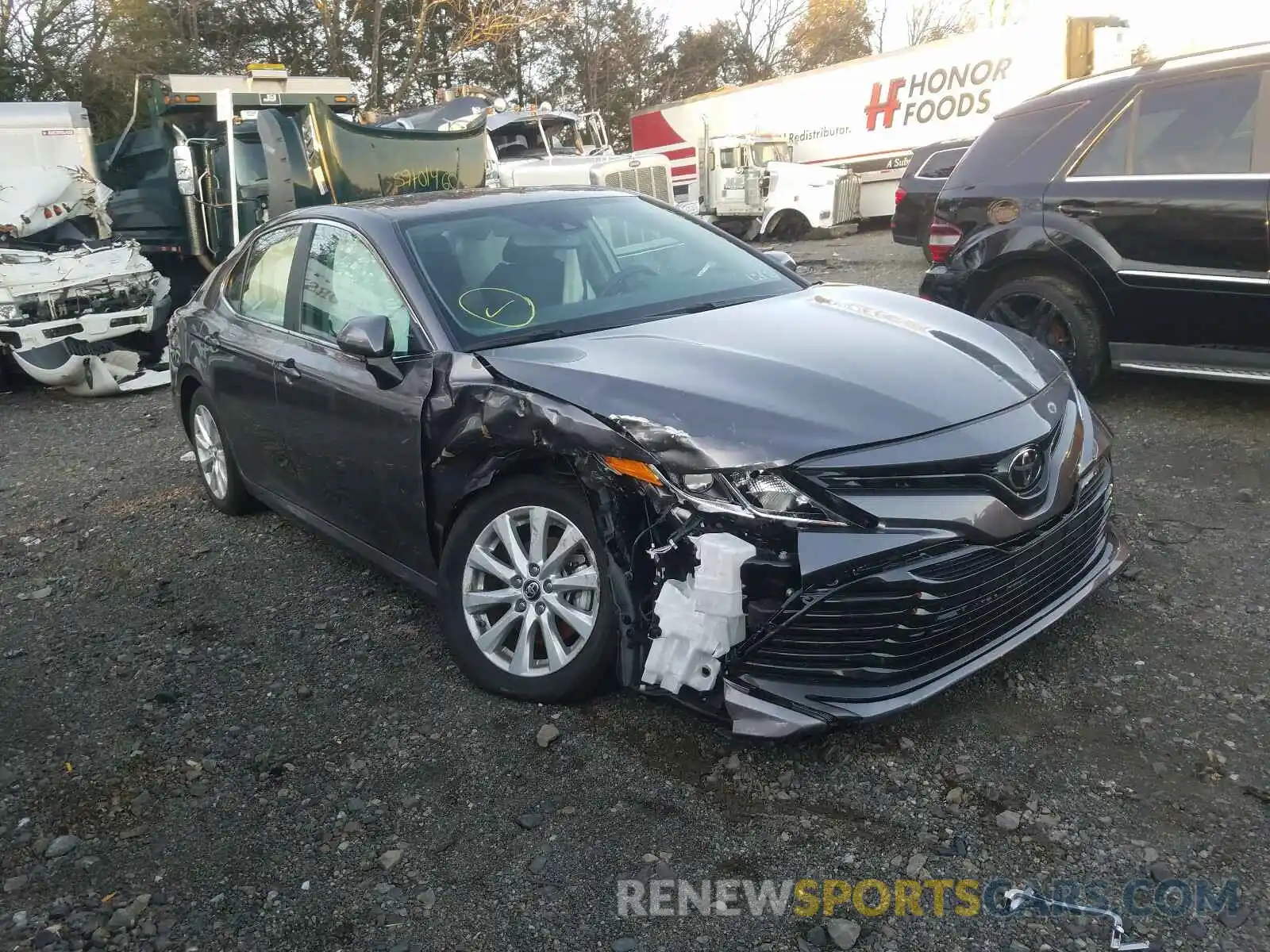 1 Photograph of a damaged car 4T1B11HK4KU765110 TOYOTA CAMRY 2019