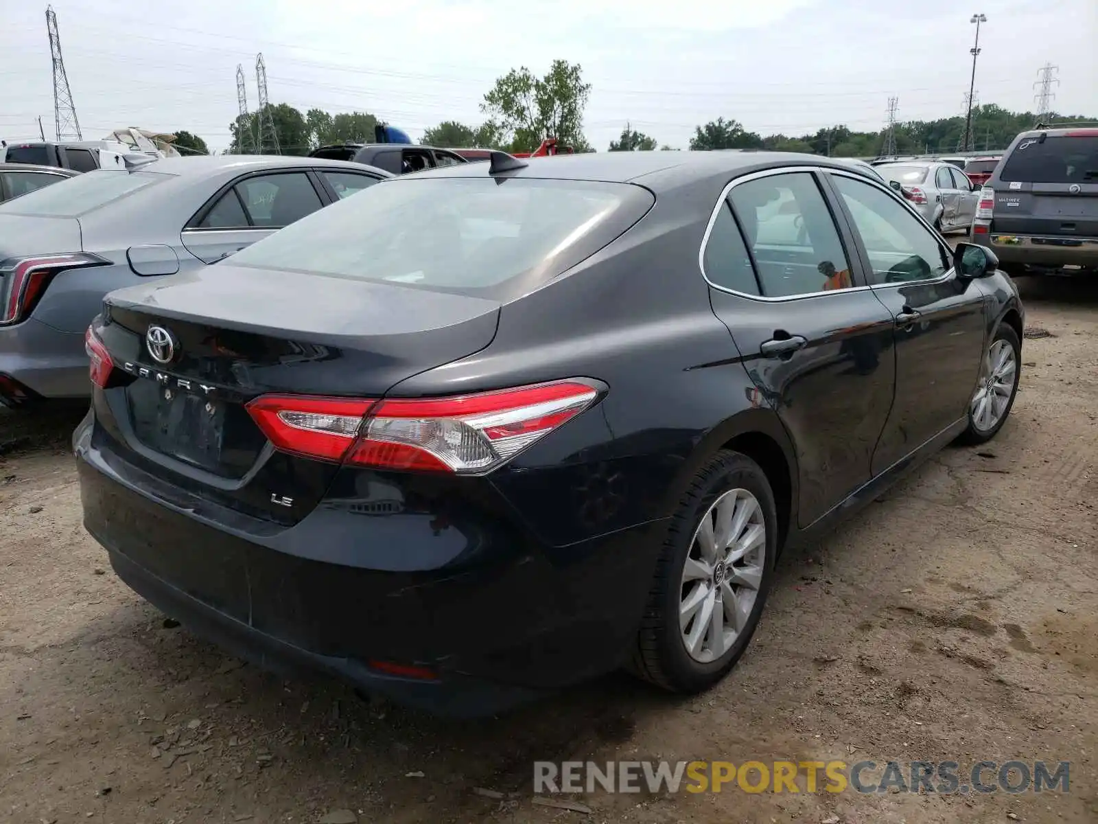 4 Фотография поврежденного автомобиля 4T1B11HK4KU765396 TOYOTA CAMRY 2019