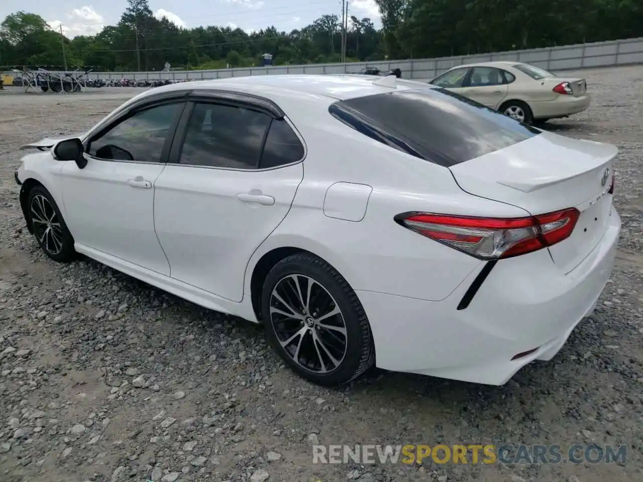 3 Photograph of a damaged car 4T1B11HK4KU766354 TOYOTA CAMRY 2019