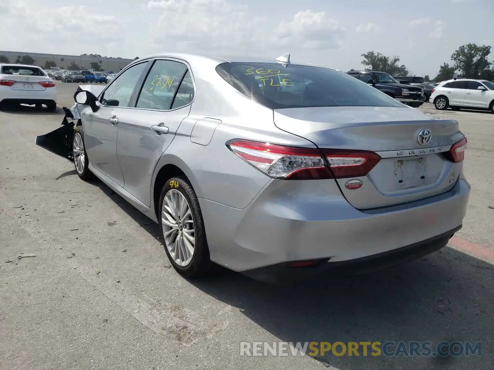 3 Photograph of a damaged car 4T1B11HK4KU766449 TOYOTA CAMRY 2019