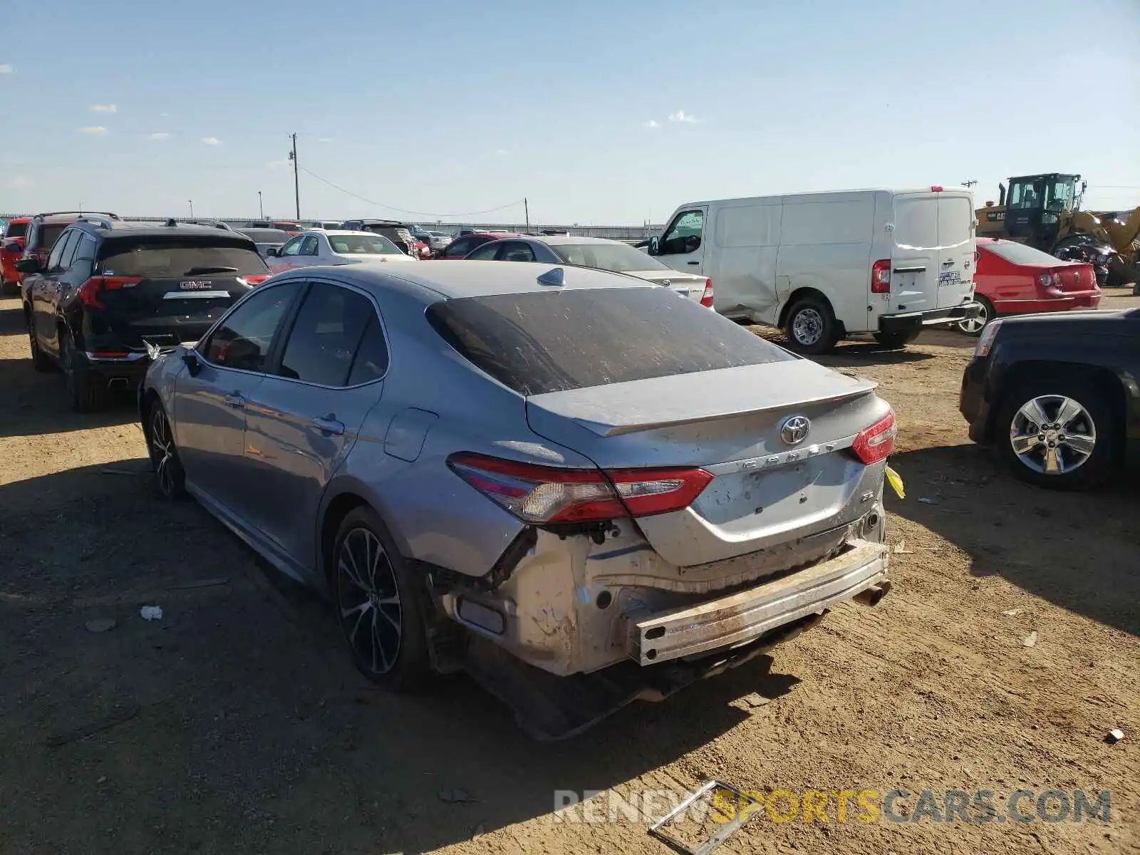 3 Фотография поврежденного автомобиля 4T1B11HK4KU767066 TOYOTA CAMRY 2019