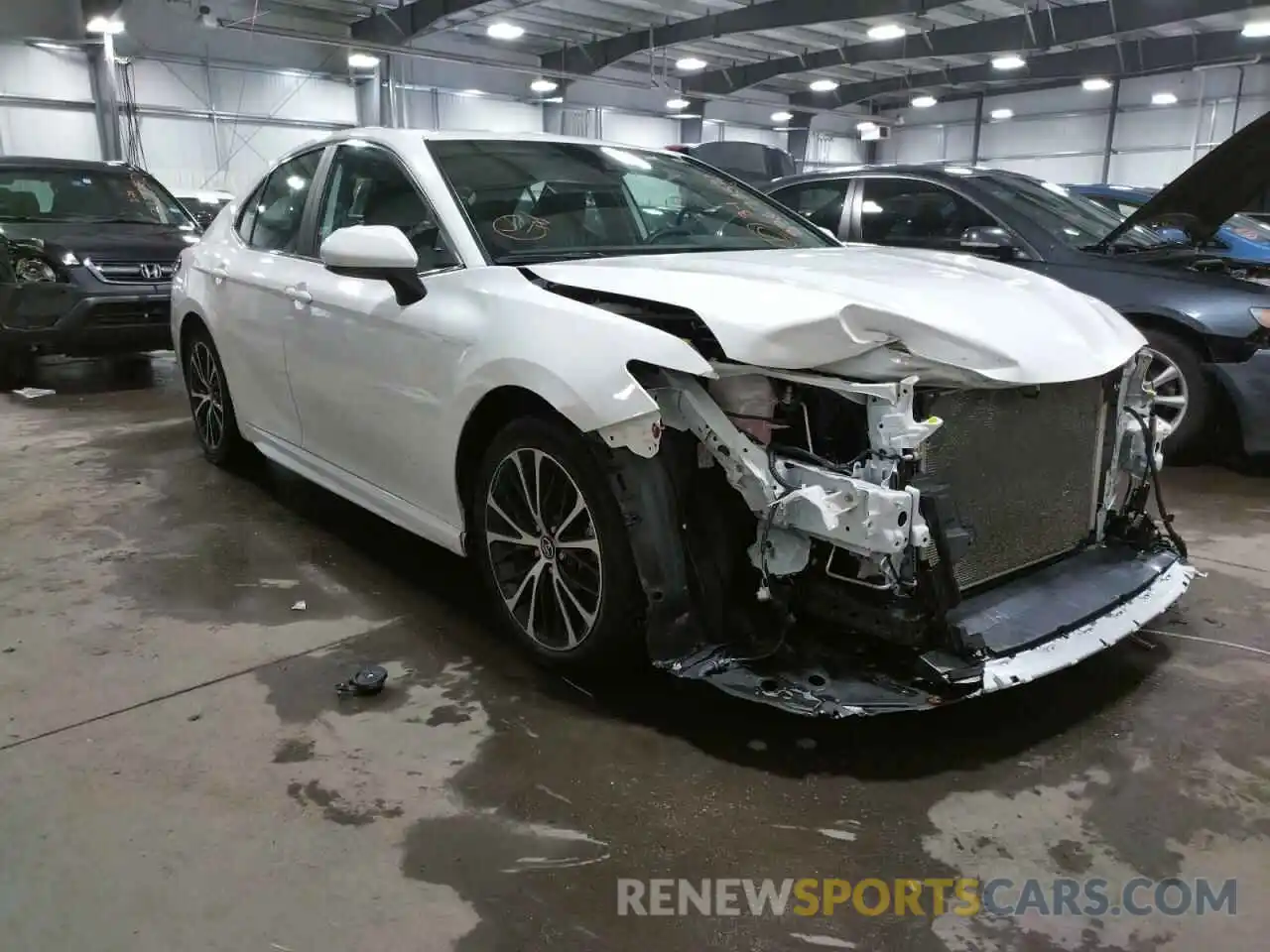 1 Photograph of a damaged car 4T1B11HK4KU768332 TOYOTA CAMRY 2019