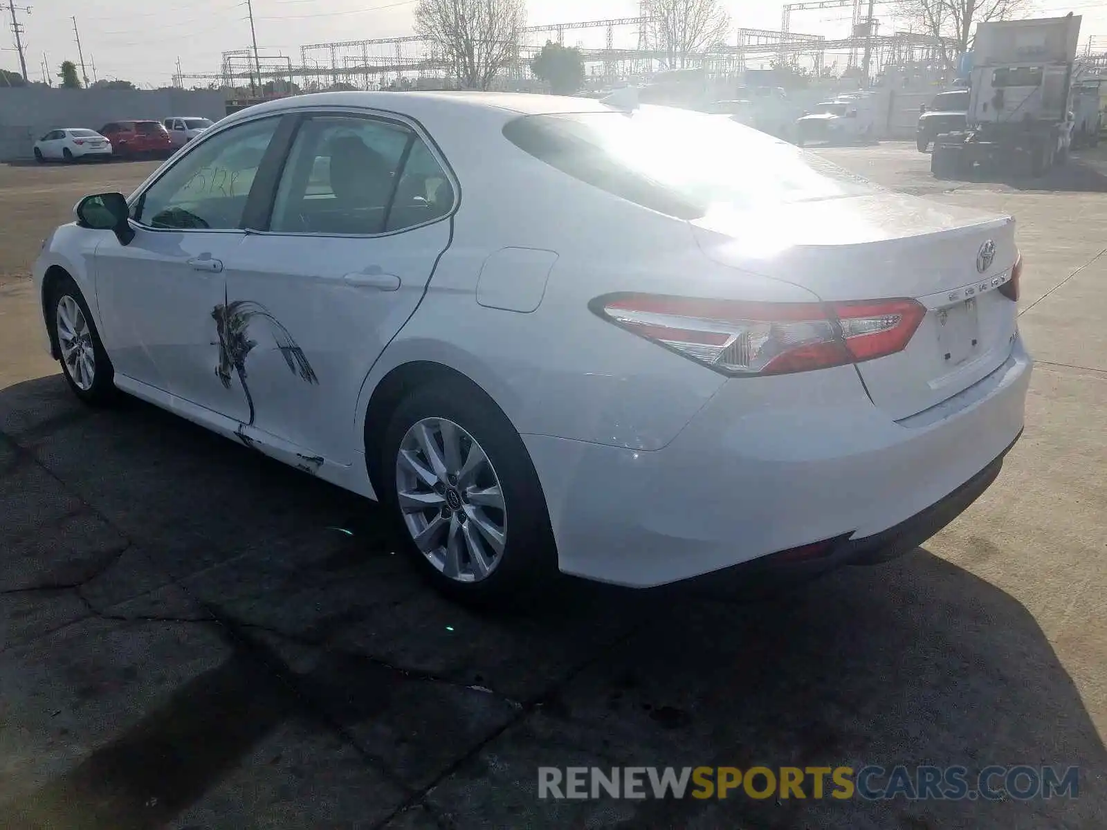 3 Photograph of a damaged car 4T1B11HK4KU768928 TOYOTA CAMRY 2019