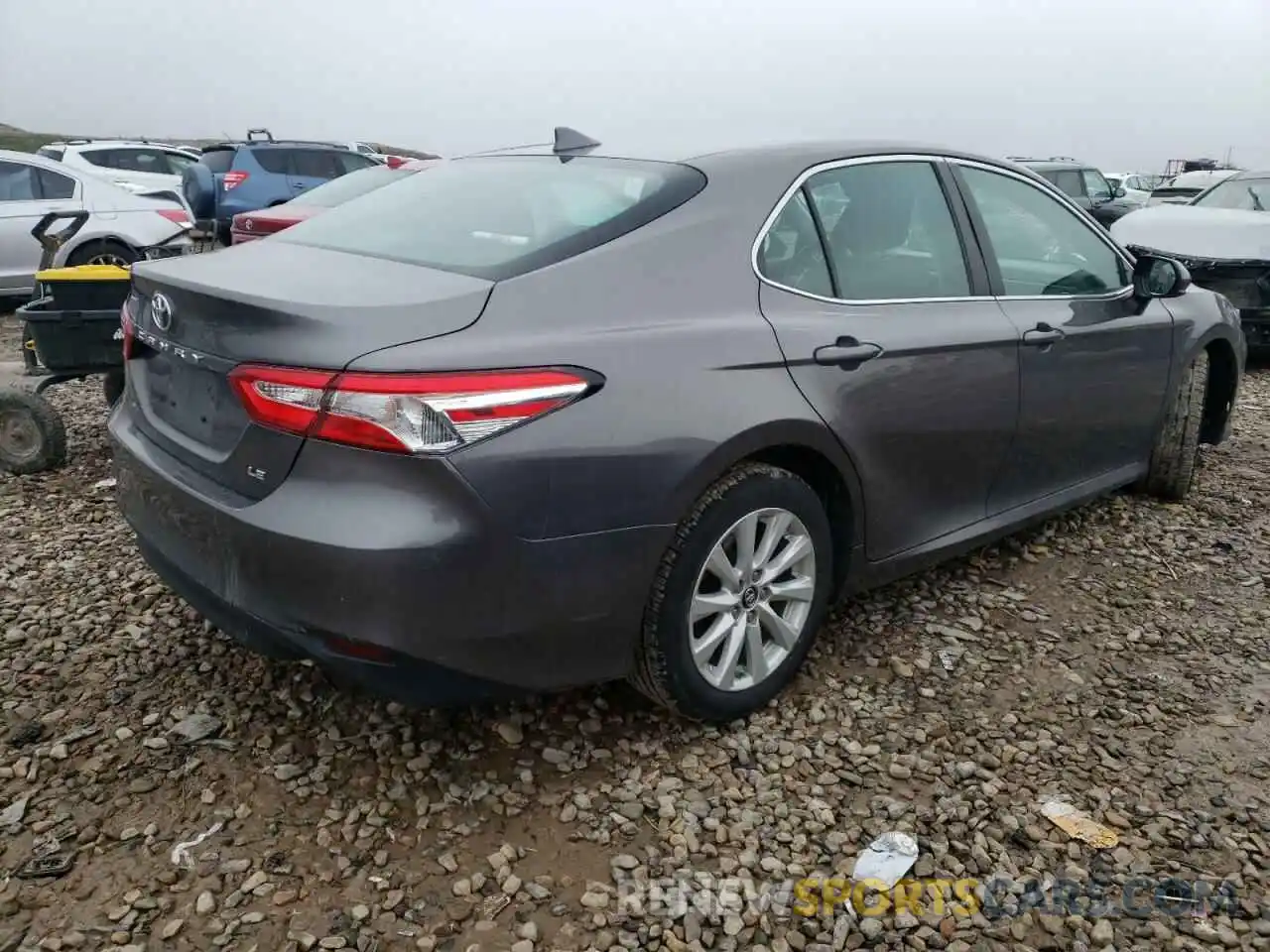 4 Фотография поврежденного автомобиля 4T1B11HK4KU769044 TOYOTA CAMRY 2019