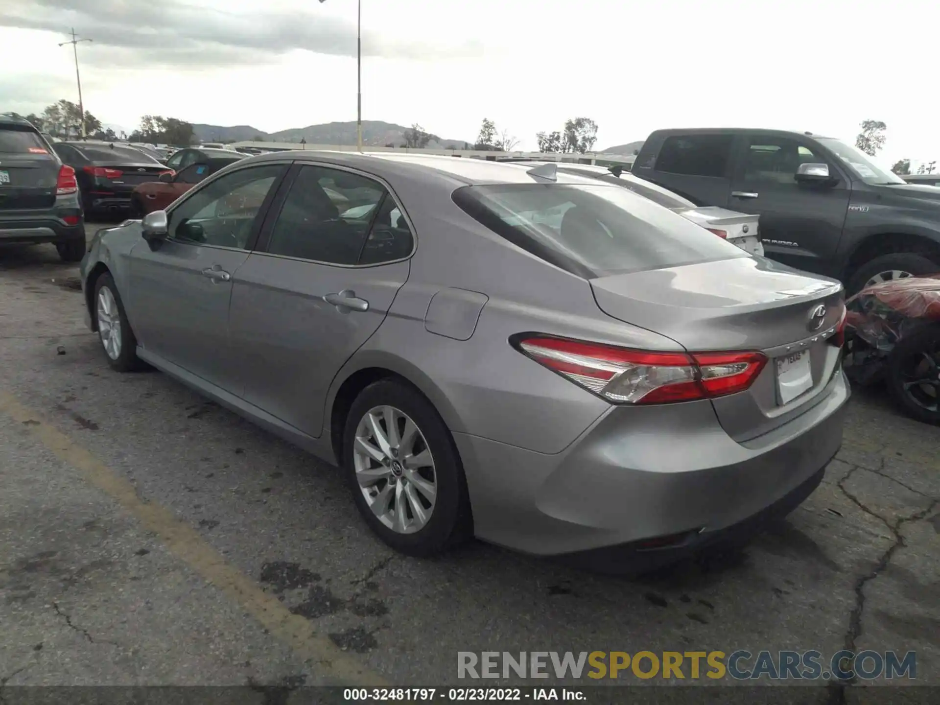 3 Photograph of a damaged car 4T1B11HK4KU769111 TOYOTA CAMRY 2019