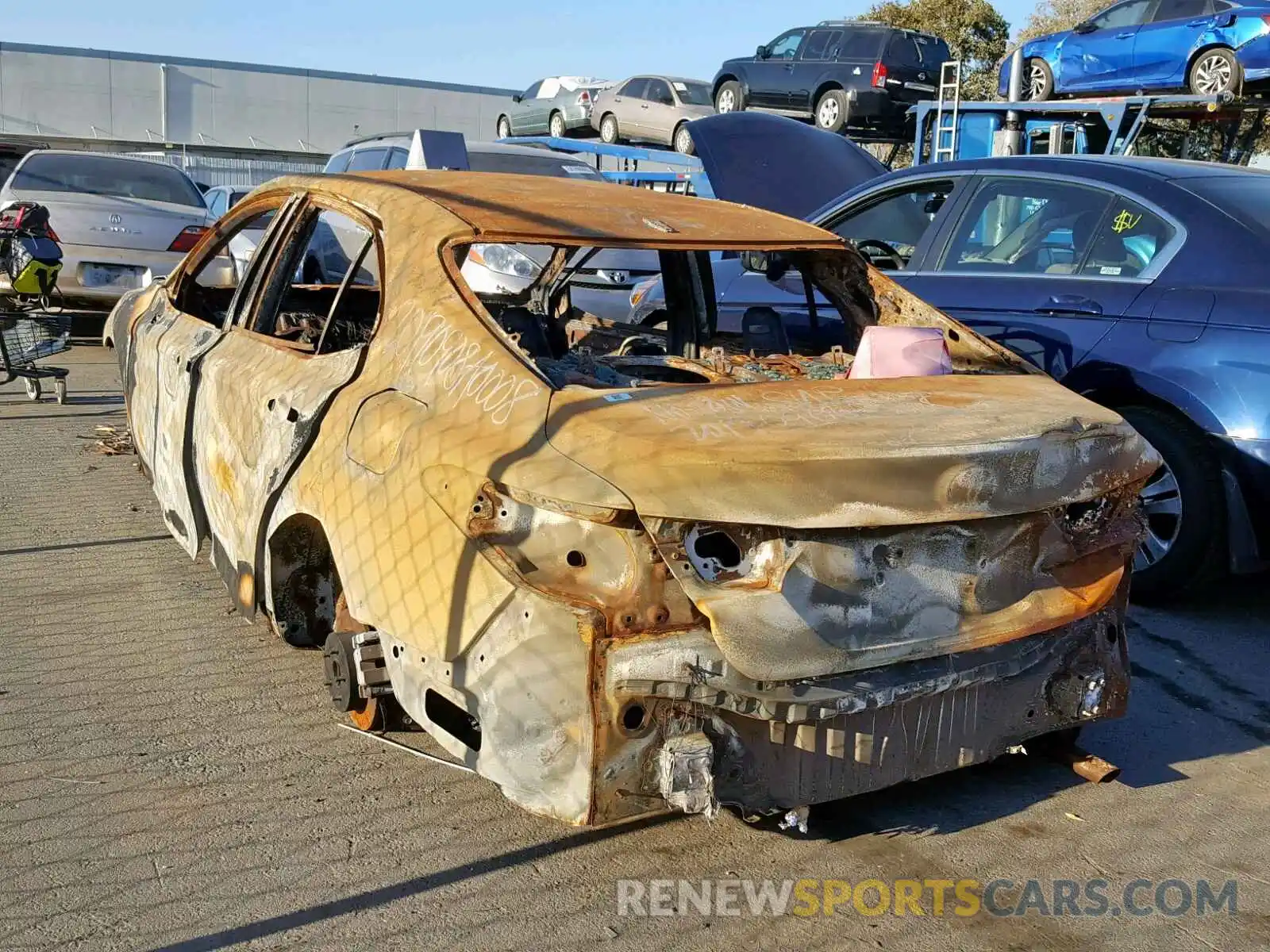 3 Photograph of a damaged car 4T1B11HK4KU770016 TOYOTA CAMRY 2019