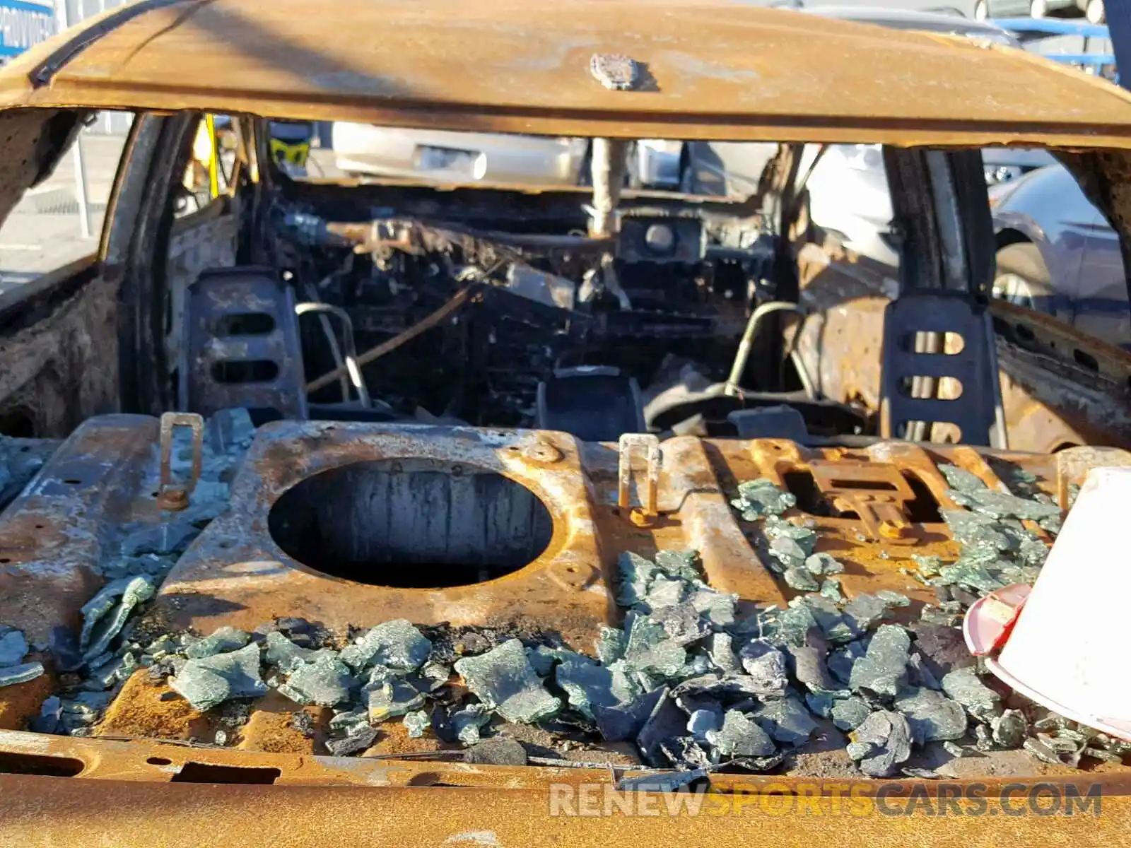 9 Photograph of a damaged car 4T1B11HK4KU770016 TOYOTA CAMRY 2019