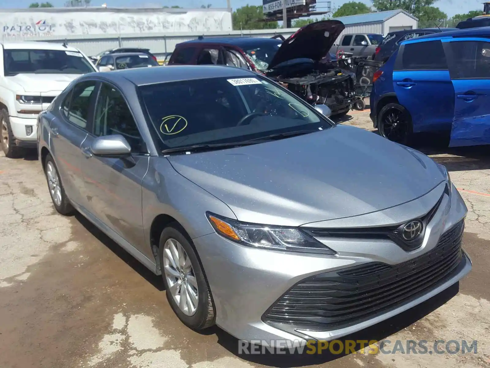 1 Photograph of a damaged car 4T1B11HK4KU770629 TOYOTA CAMRY 2019