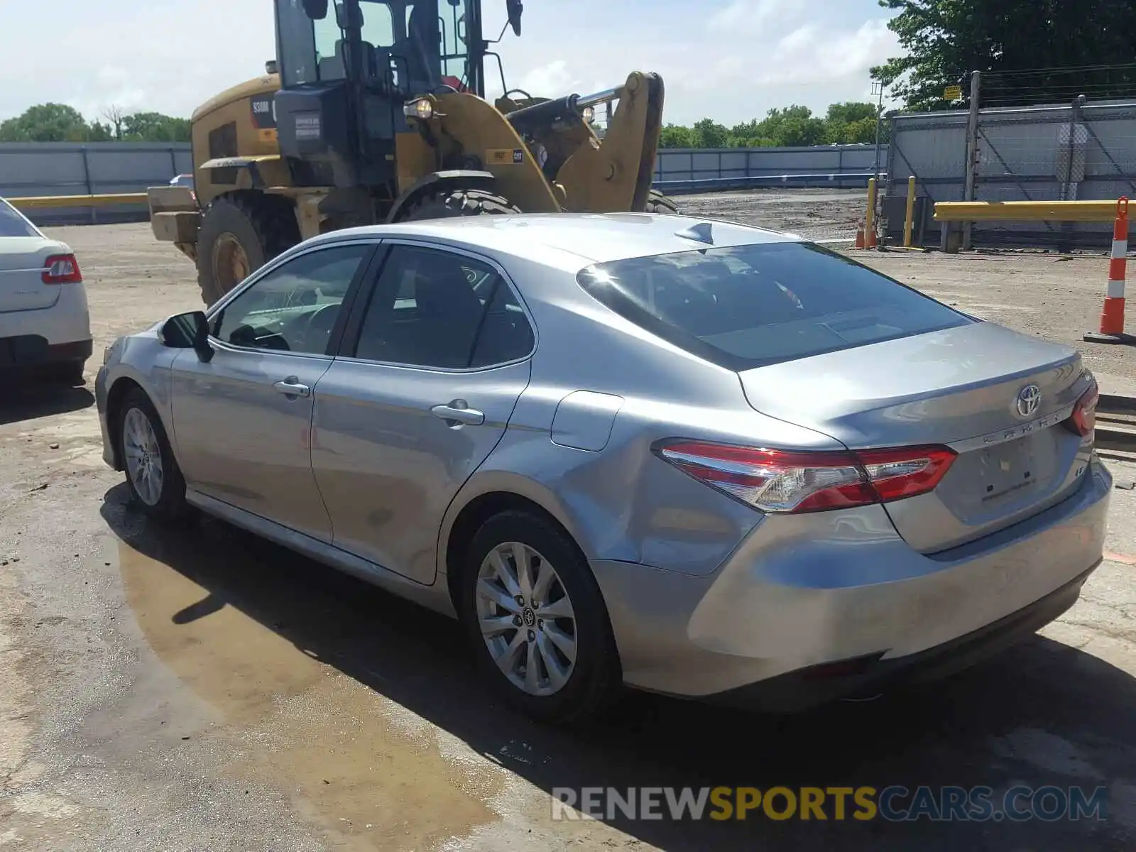 3 Photograph of a damaged car 4T1B11HK4KU770629 TOYOTA CAMRY 2019