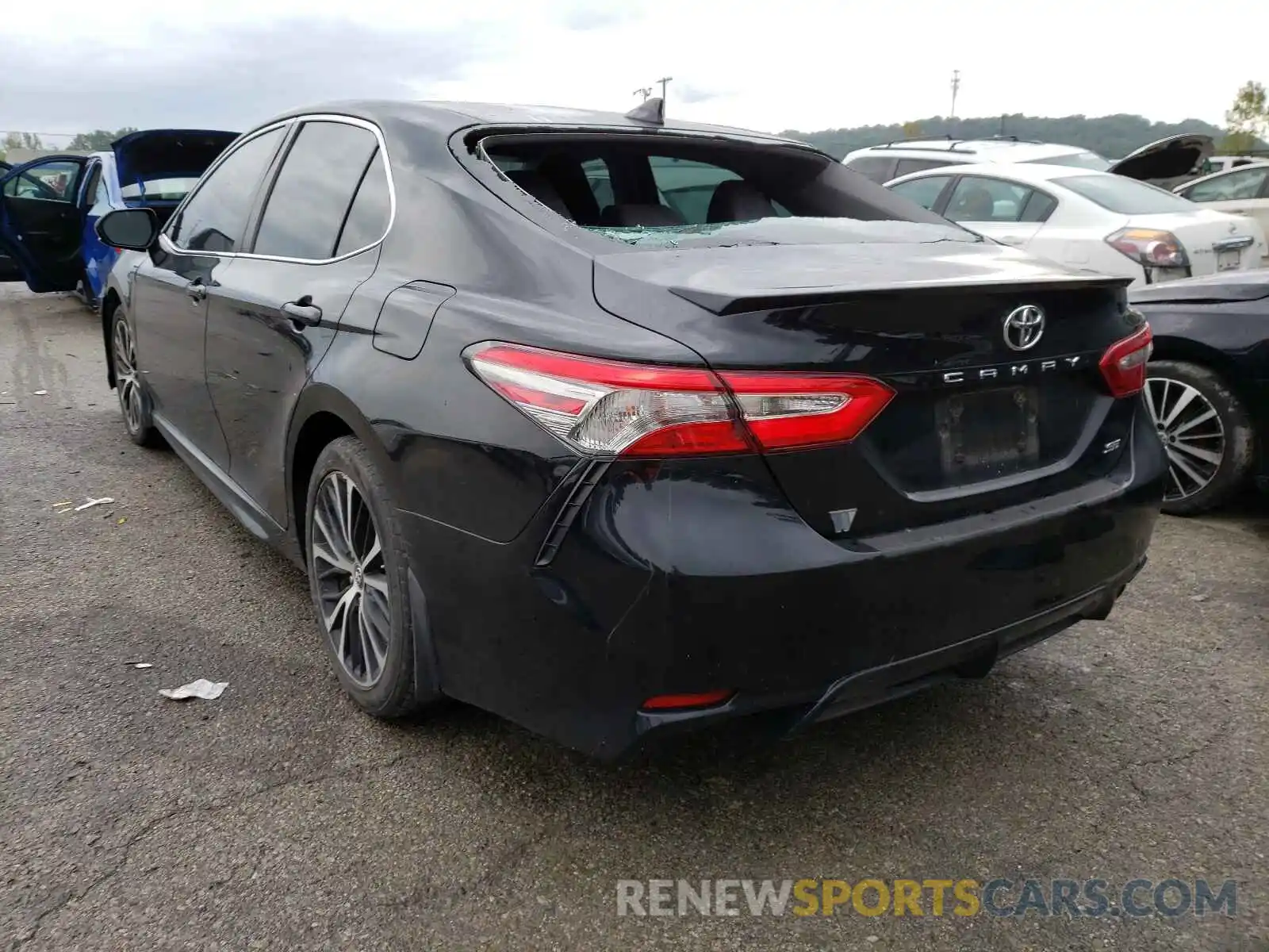 3 Photograph of a damaged car 4T1B11HK4KU772249 TOYOTA CAMRY 2019