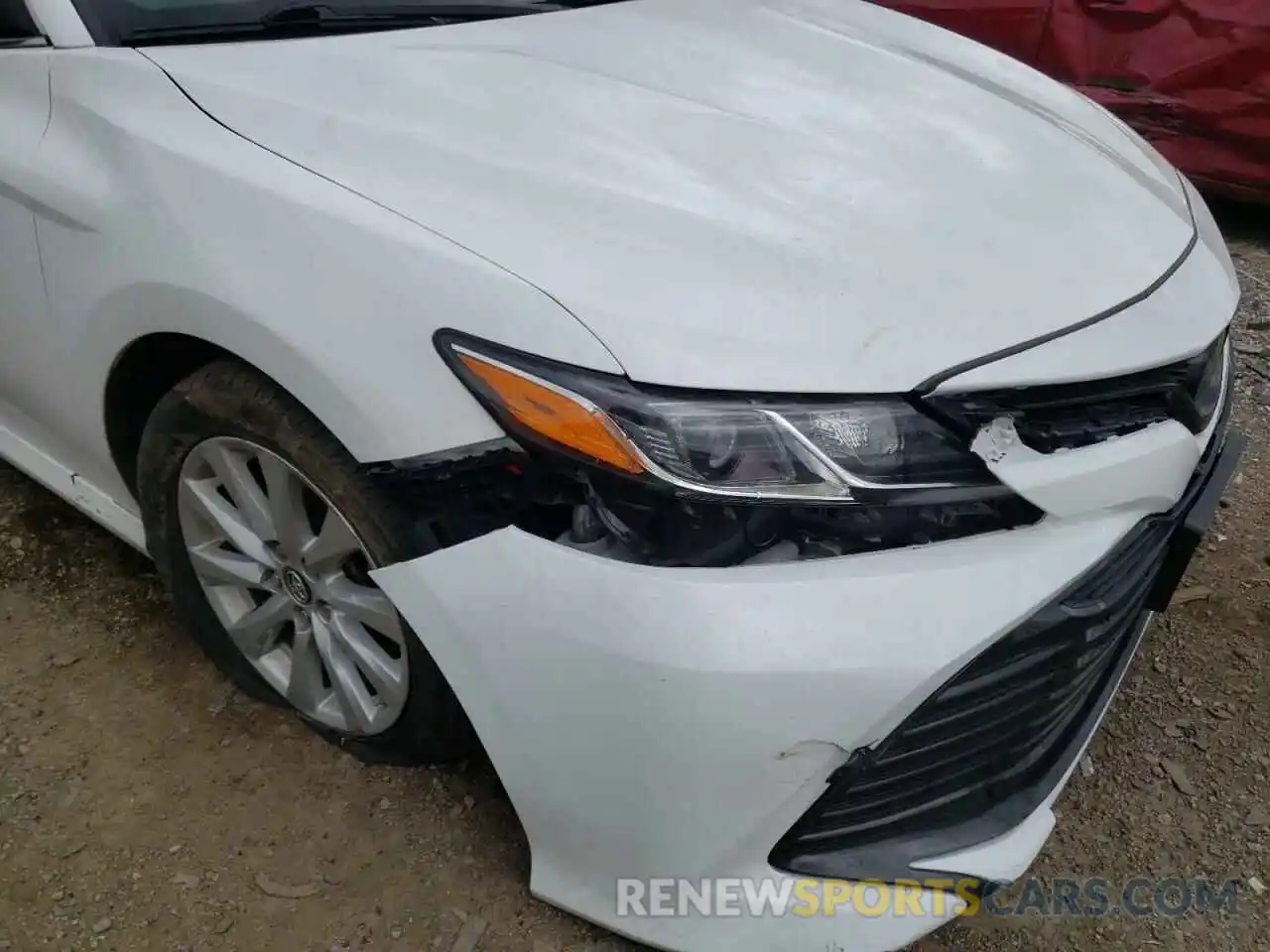 9 Photograph of a damaged car 4T1B11HK4KU773837 TOYOTA CAMRY 2019