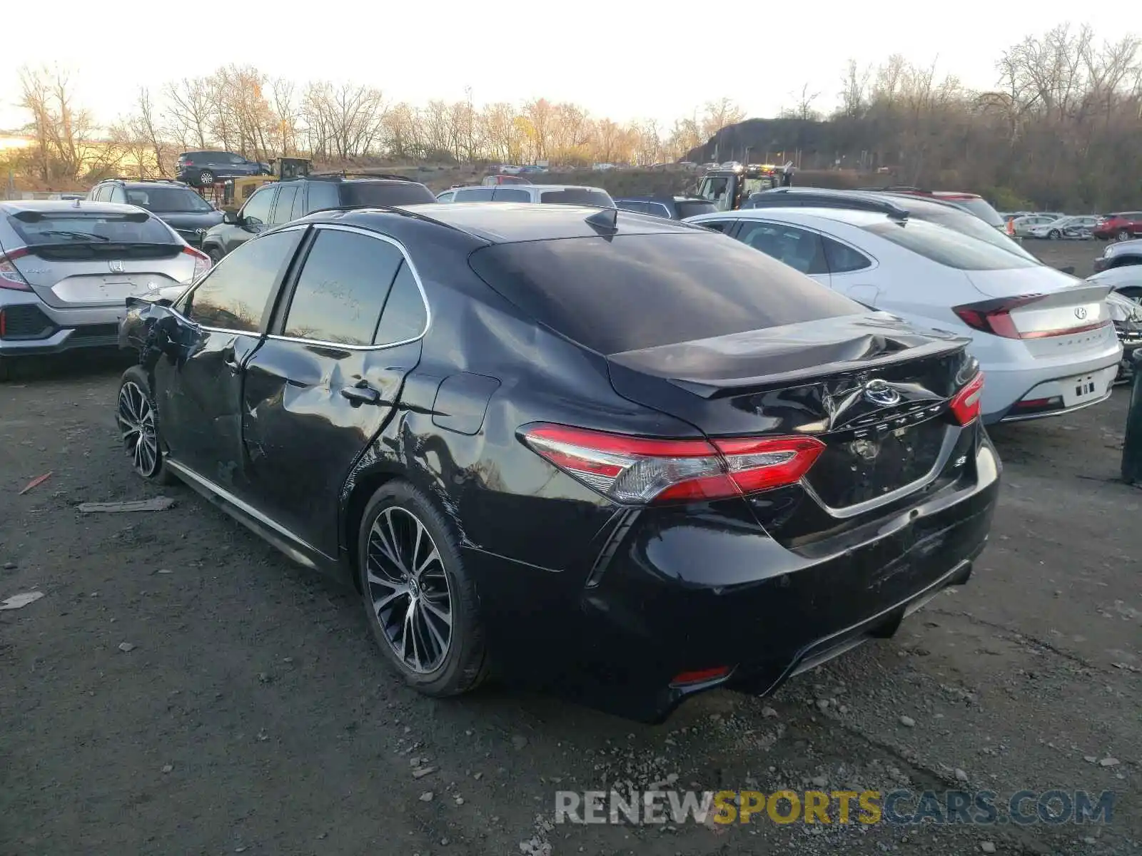 3 Photograph of a damaged car 4T1B11HK4KU775071 TOYOTA CAMRY 2019