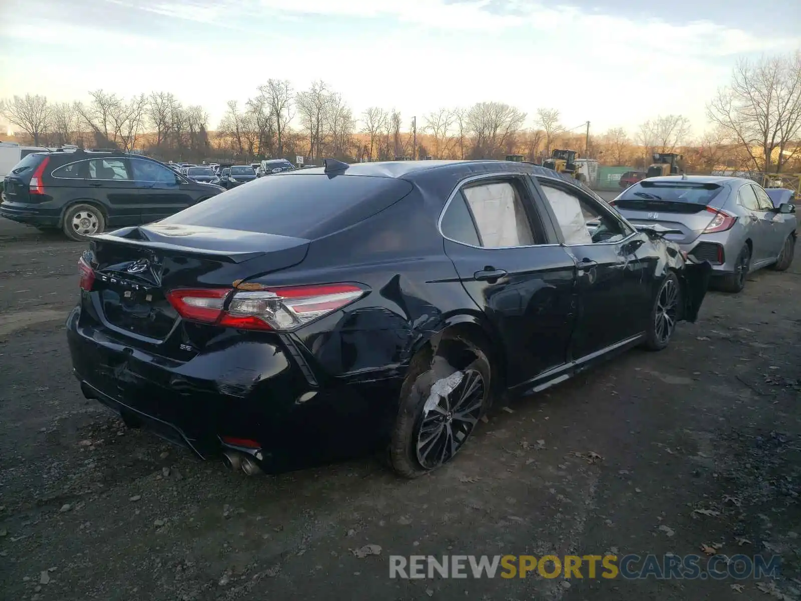 4 Фотография поврежденного автомобиля 4T1B11HK4KU775071 TOYOTA CAMRY 2019