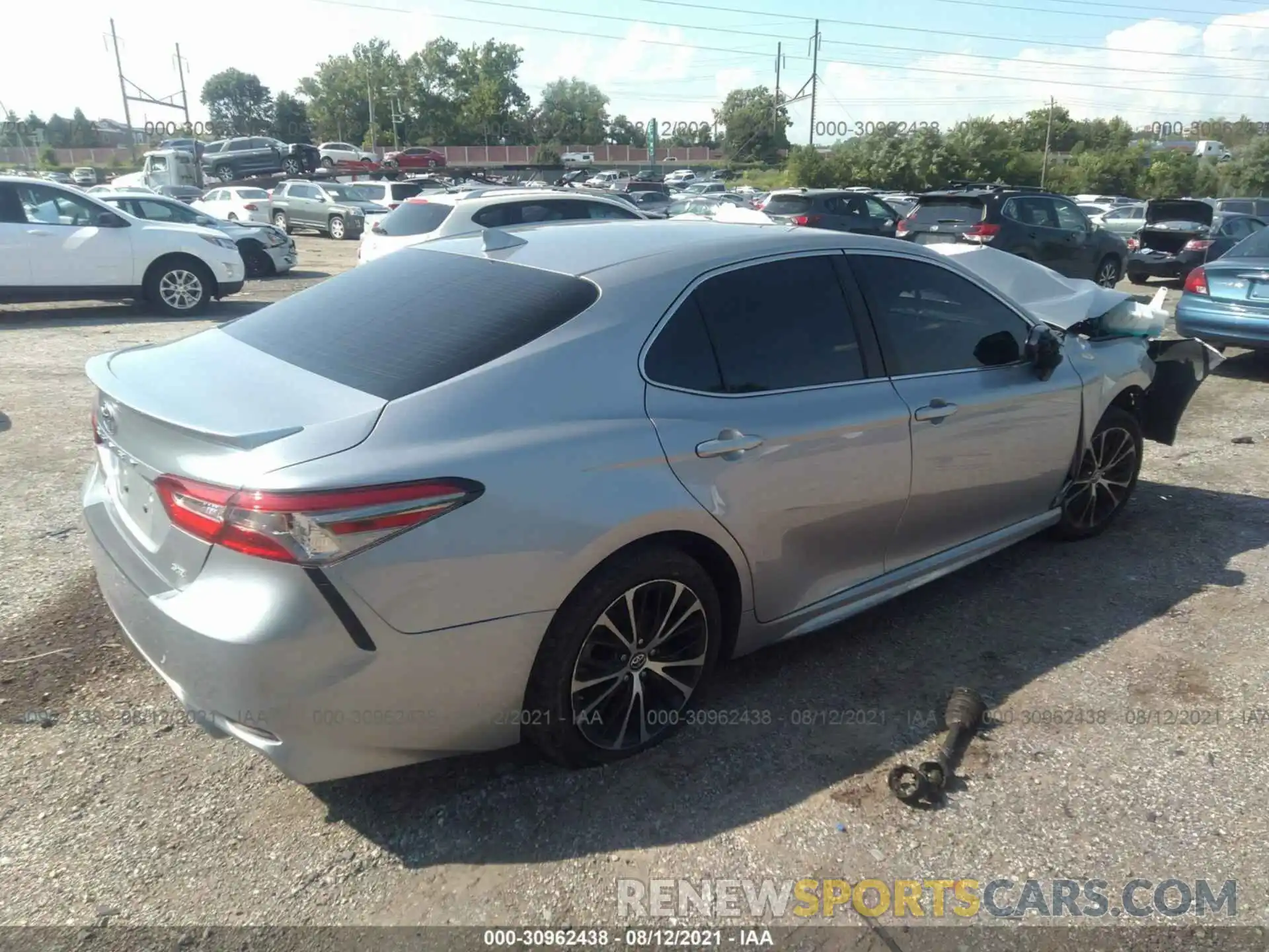 4 Photograph of a damaged car 4T1B11HK4KU775734 TOYOTA CAMRY 2019