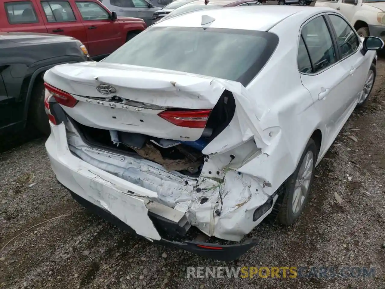 9 Photograph of a damaged car 4T1B11HK4KU776009 TOYOTA CAMRY 2019