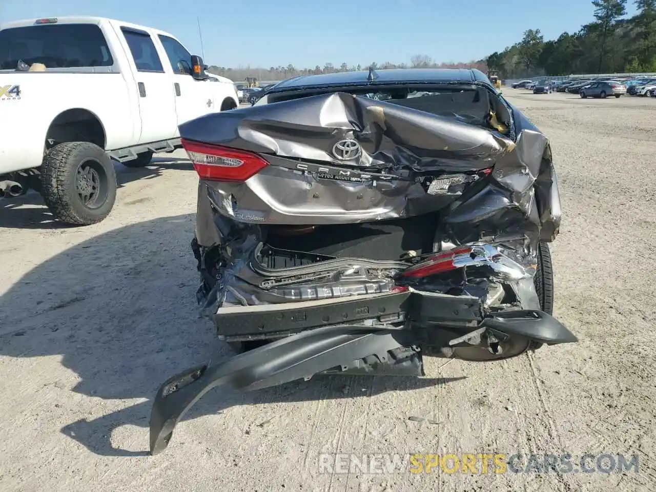 6 Photograph of a damaged car 4T1B11HK4KU776477 TOYOTA CAMRY 2019