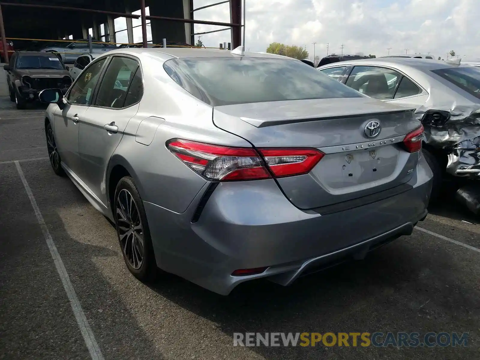 3 Photograph of a damaged car 4T1B11HK4KU776818 TOYOTA CAMRY 2019