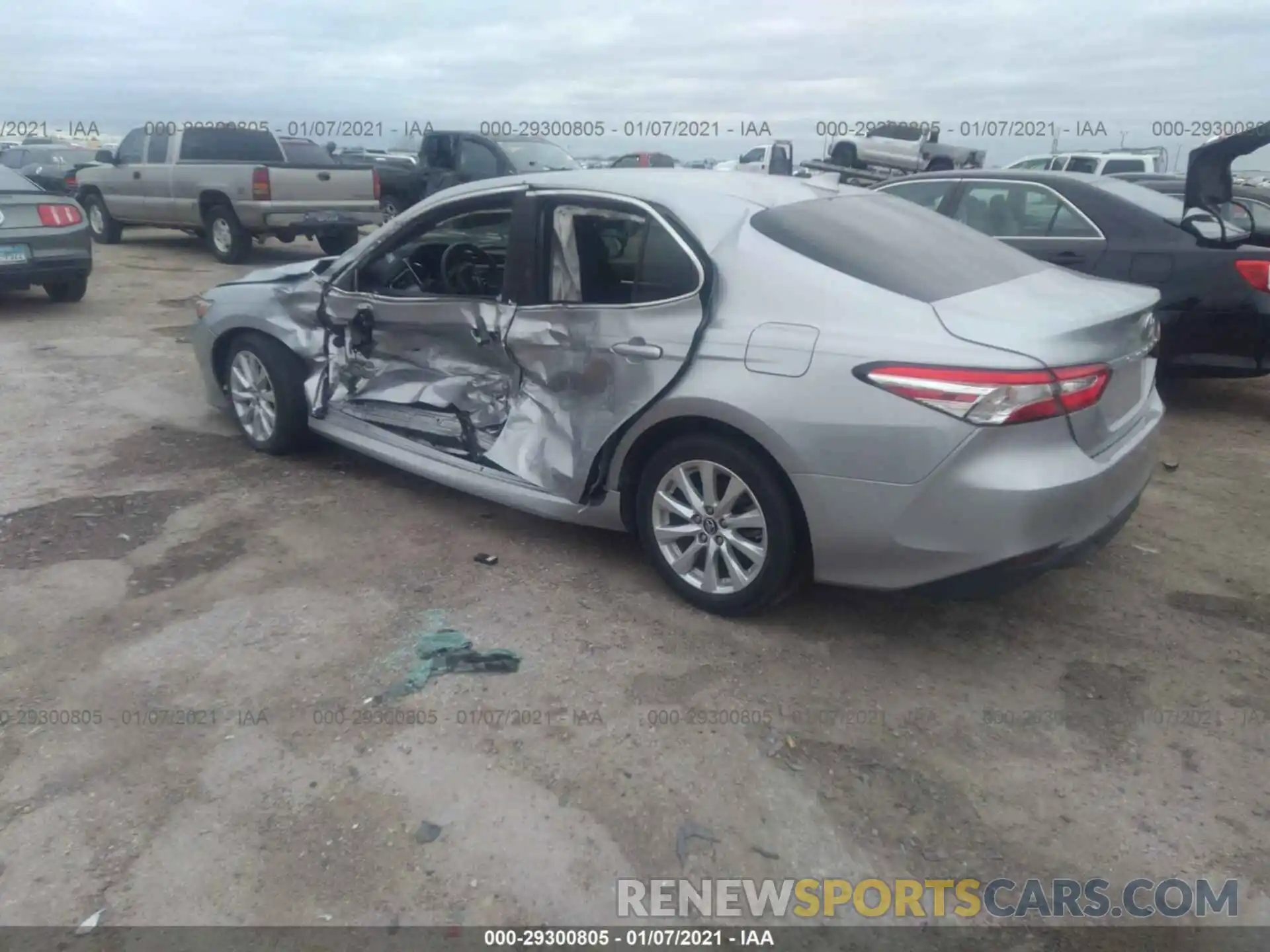 3 Photograph of a damaged car 4T1B11HK4KU776852 TOYOTA CAMRY 2019