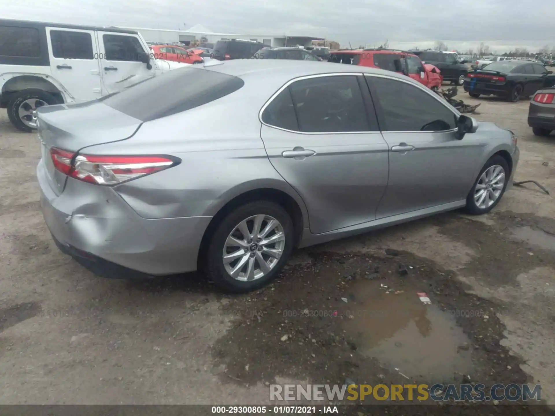 4 Photograph of a damaged car 4T1B11HK4KU776852 TOYOTA CAMRY 2019