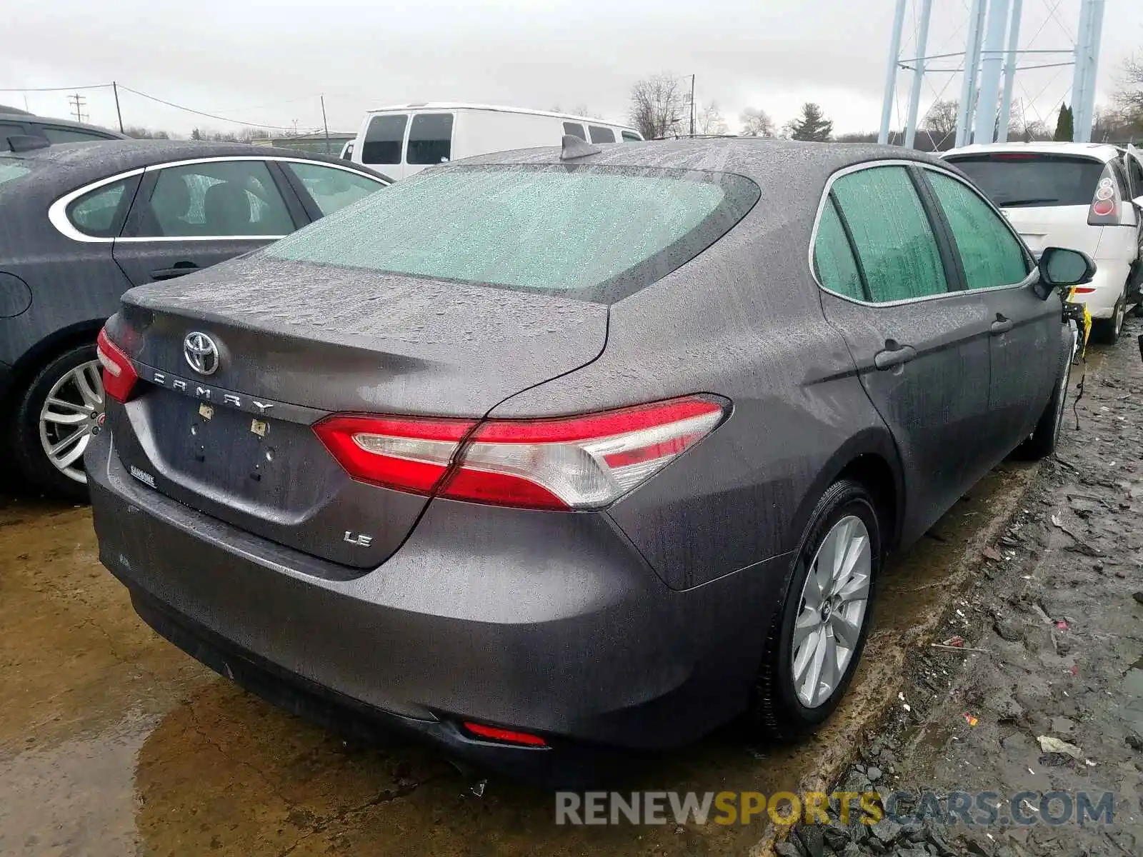 4 Photograph of a damaged car 4T1B11HK4KU778598 TOYOTA CAMRY 2019