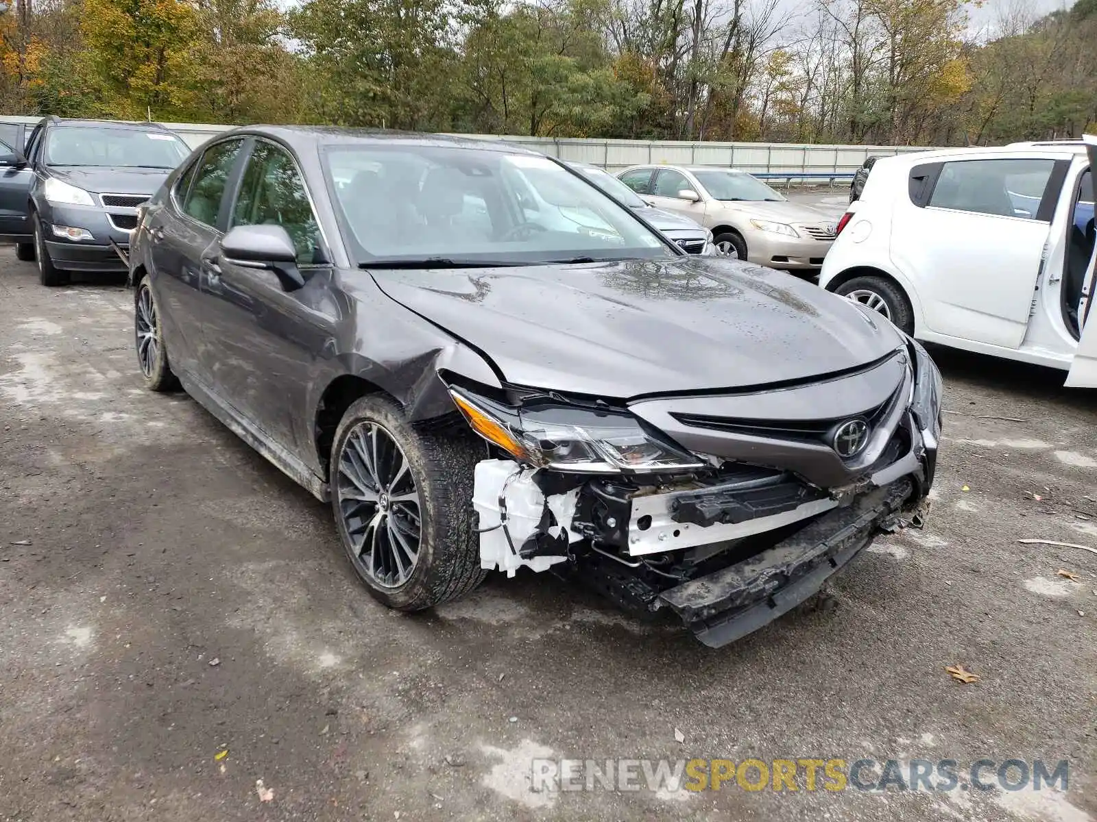 1 Photograph of a damaged car 4T1B11HK4KU778634 TOYOTA CAMRY 2019