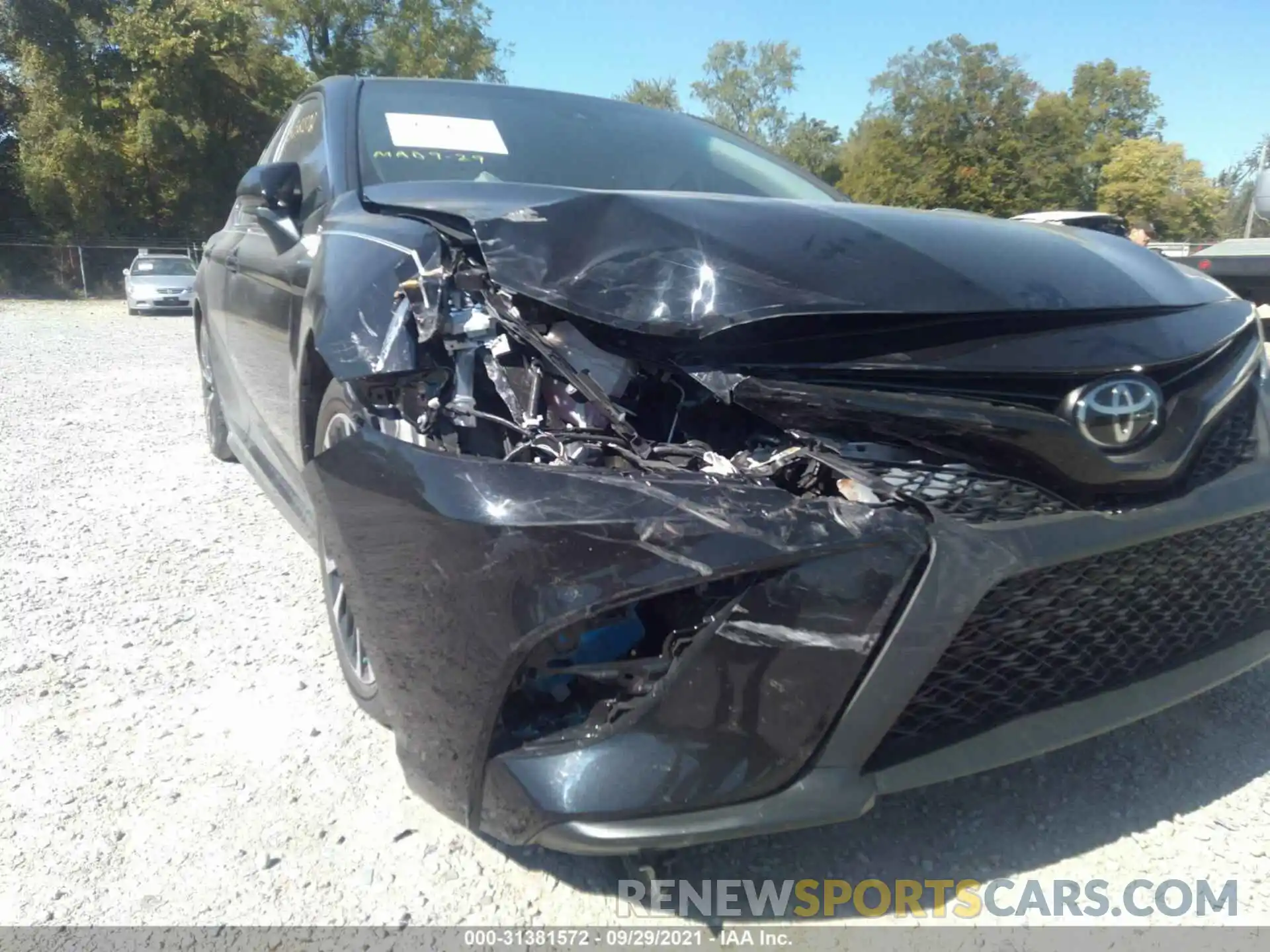 6 Photograph of a damaged car 4T1B11HK4KU780903 TOYOTA CAMRY 2019