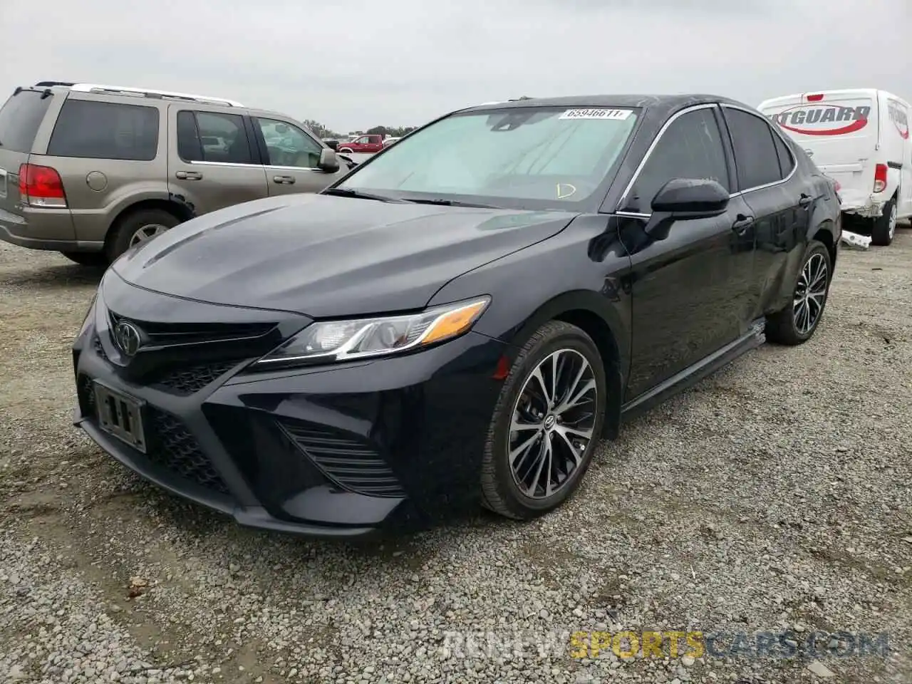 2 Photograph of a damaged car 4T1B11HK4KU781761 TOYOTA CAMRY 2019