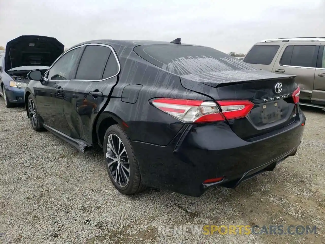 3 Photograph of a damaged car 4T1B11HK4KU781761 TOYOTA CAMRY 2019