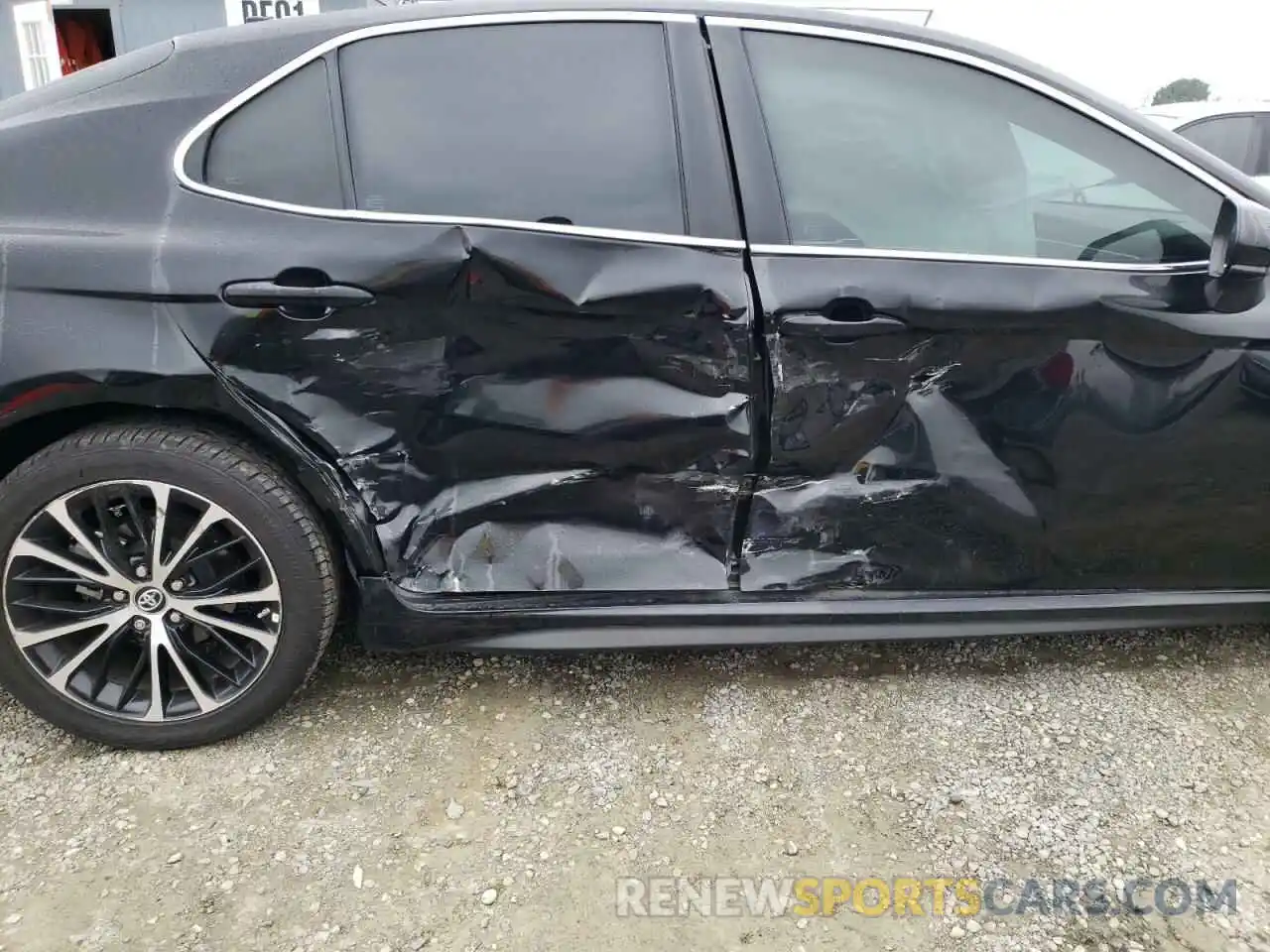 9 Photograph of a damaged car 4T1B11HK4KU781761 TOYOTA CAMRY 2019