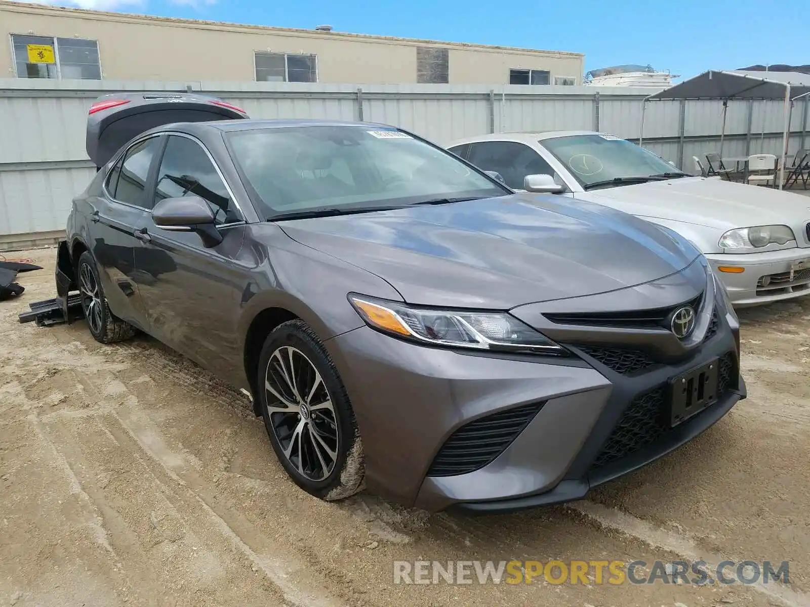 1 Photograph of a damaged car 4T1B11HK4KU782280 TOYOTA CAMRY 2019