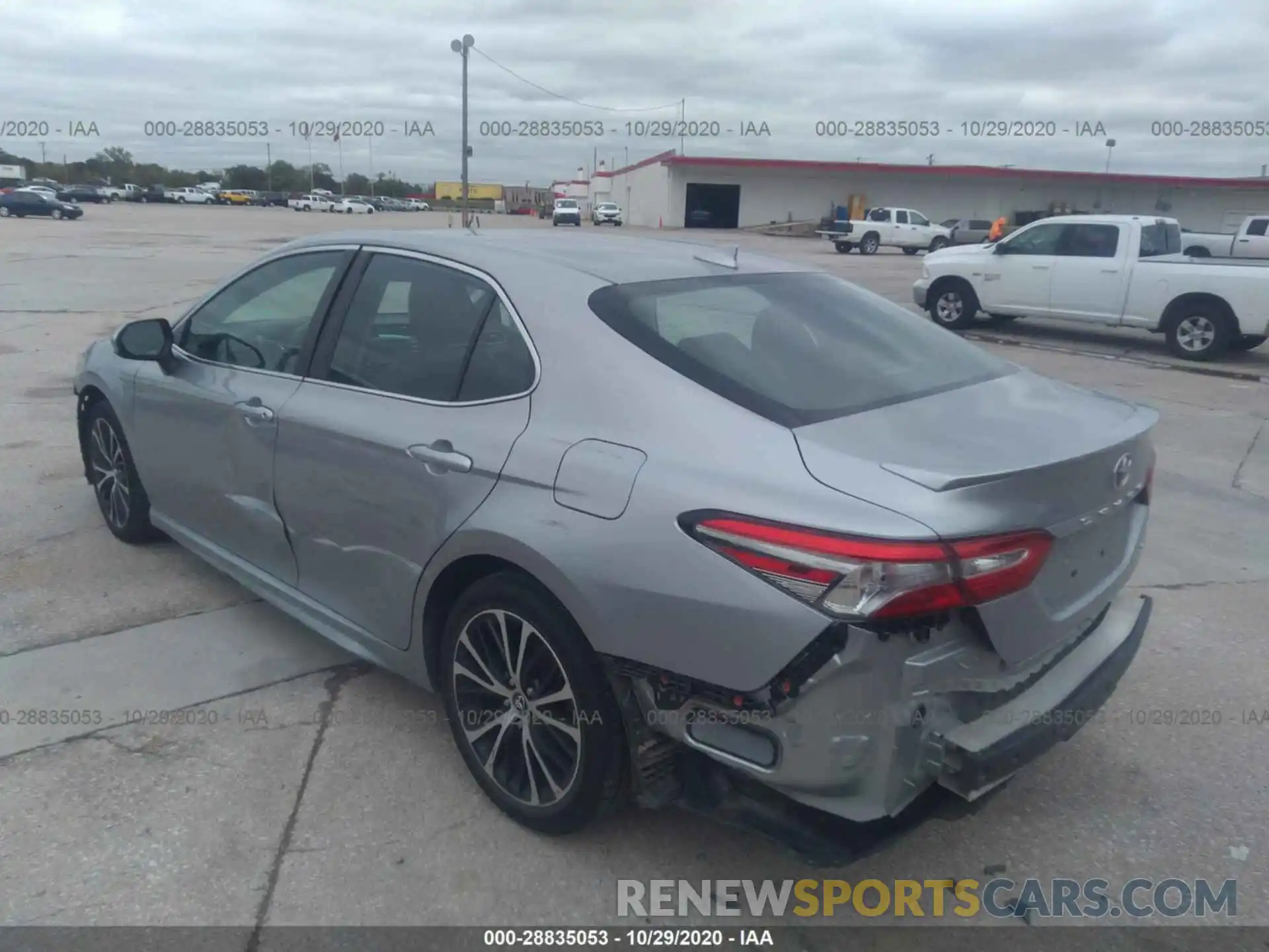 3 Photograph of a damaged car 4T1B11HK4KU783445 TOYOTA CAMRY 2019