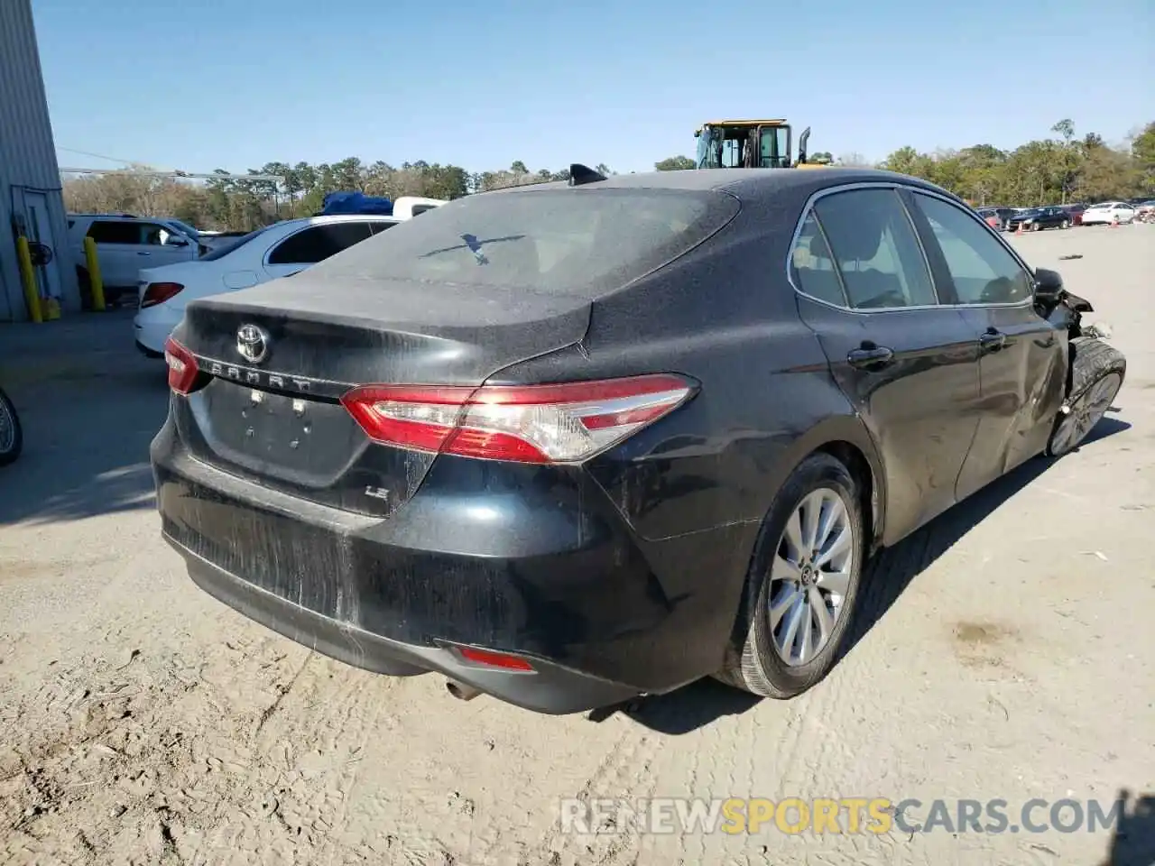 4 Photograph of a damaged car 4T1B11HK4KU783901 TOYOTA CAMRY 2019