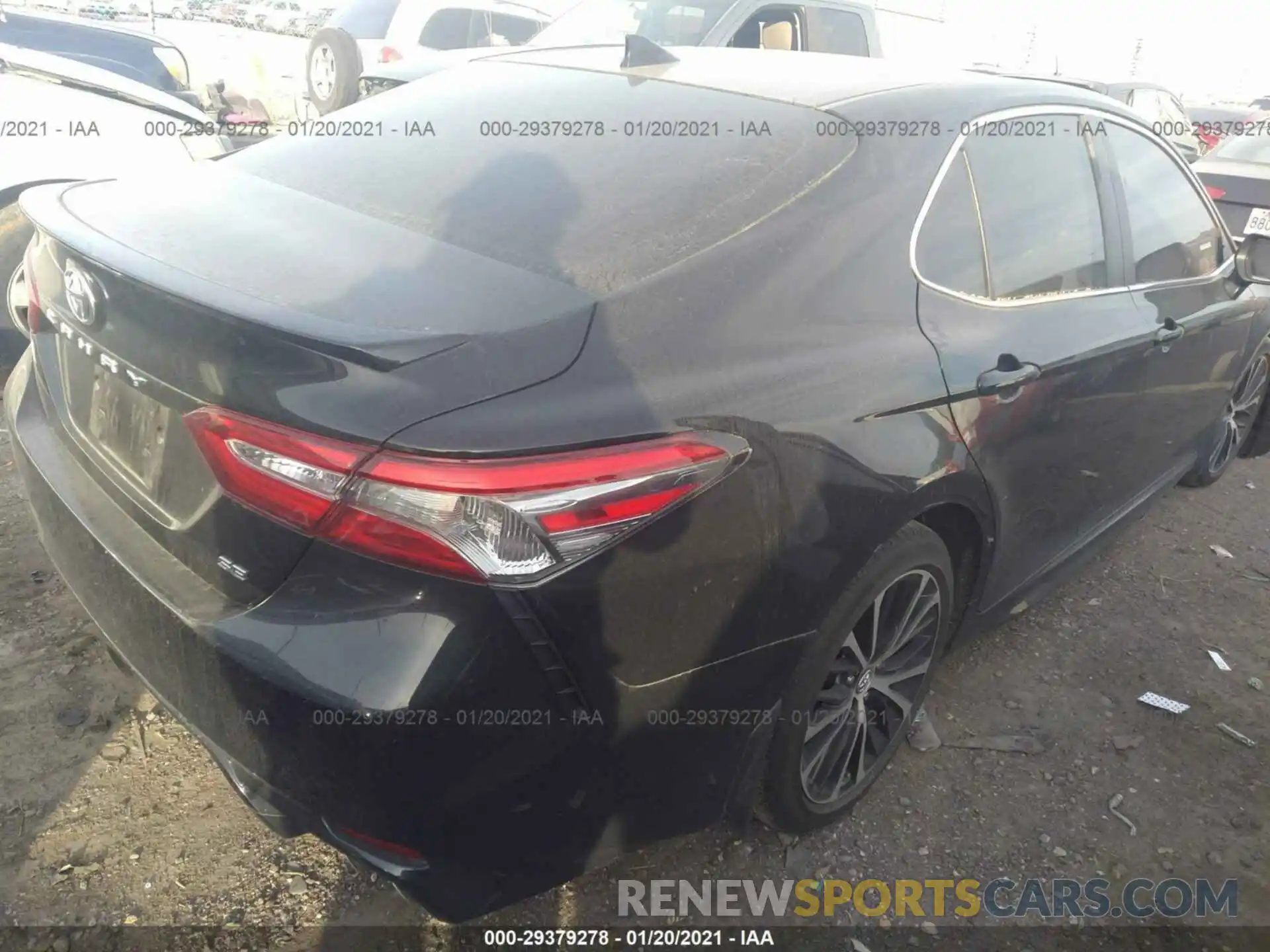 4 Photograph of a damaged car 4T1B11HK4KU784336 TOYOTA CAMRY 2019