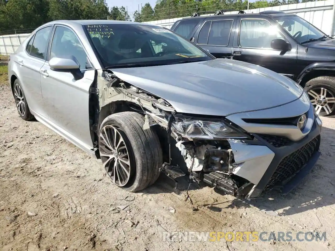 1 Photograph of a damaged car 4T1B11HK4KU784563 TOYOTA CAMRY 2019