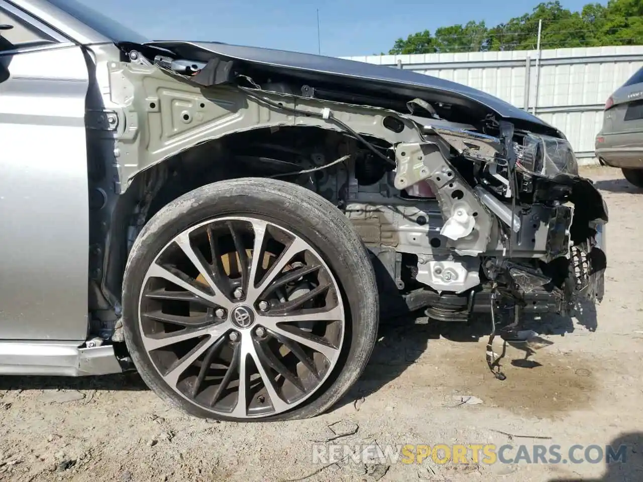 9 Photograph of a damaged car 4T1B11HK4KU784563 TOYOTA CAMRY 2019