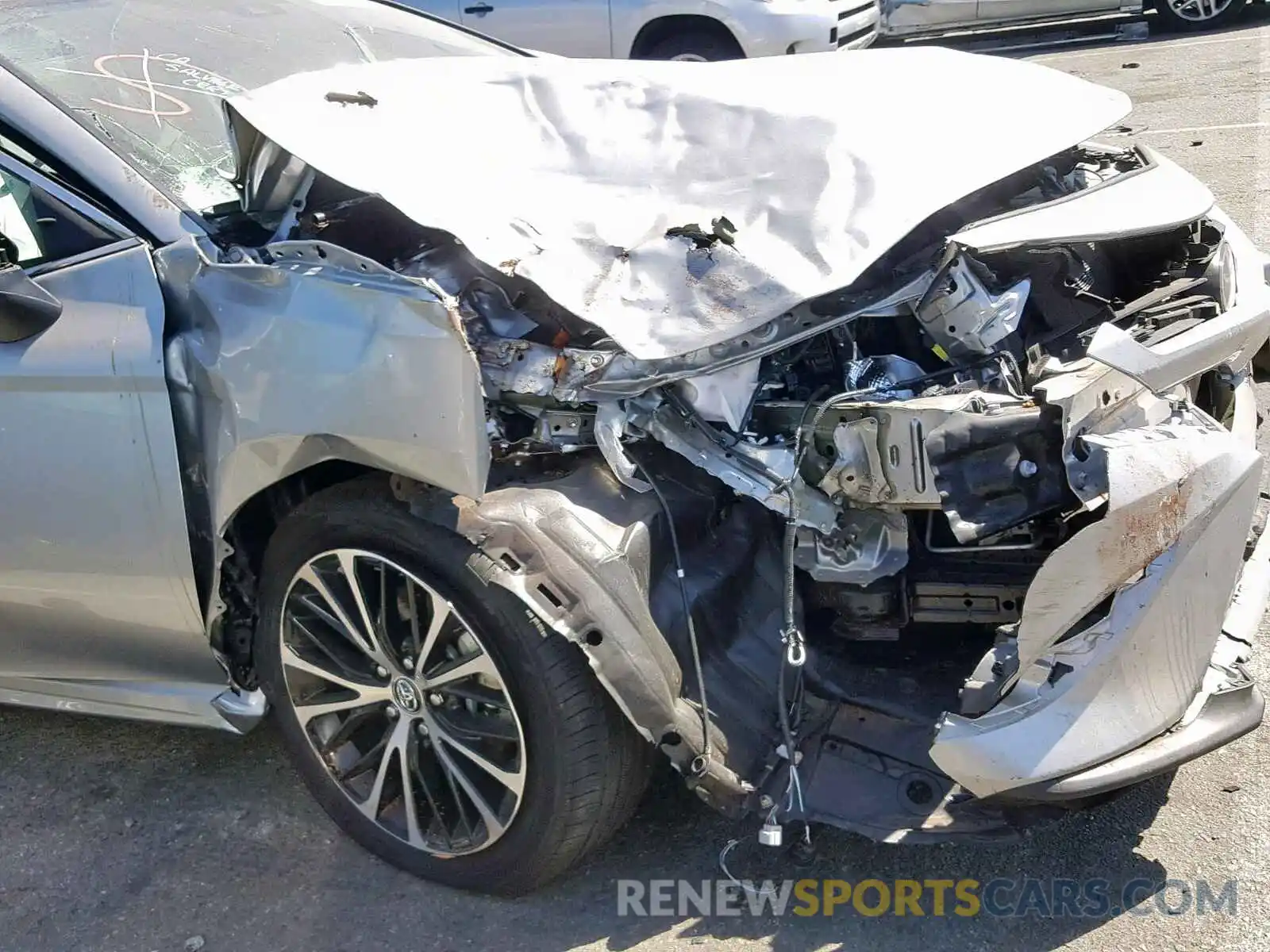 9 Photograph of a damaged car 4T1B11HK4KU785762 TOYOTA CAMRY 2019