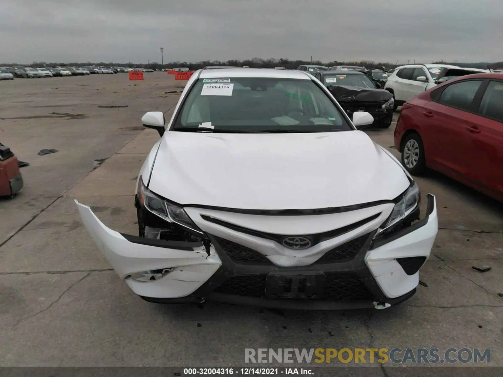 6 Photograph of a damaged car 4T1B11HK4KU786409 TOYOTA CAMRY 2019