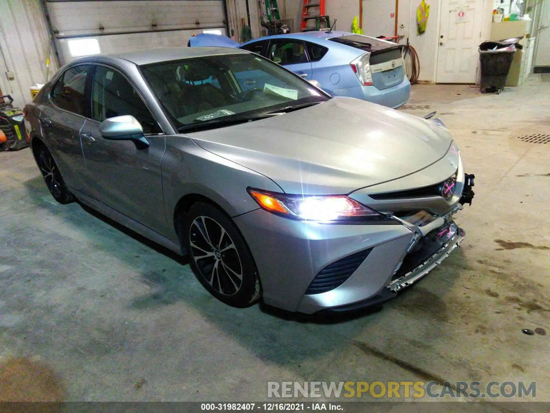 1 Photograph of a damaged car 4T1B11HK4KU786488 TOYOTA CAMRY 2019