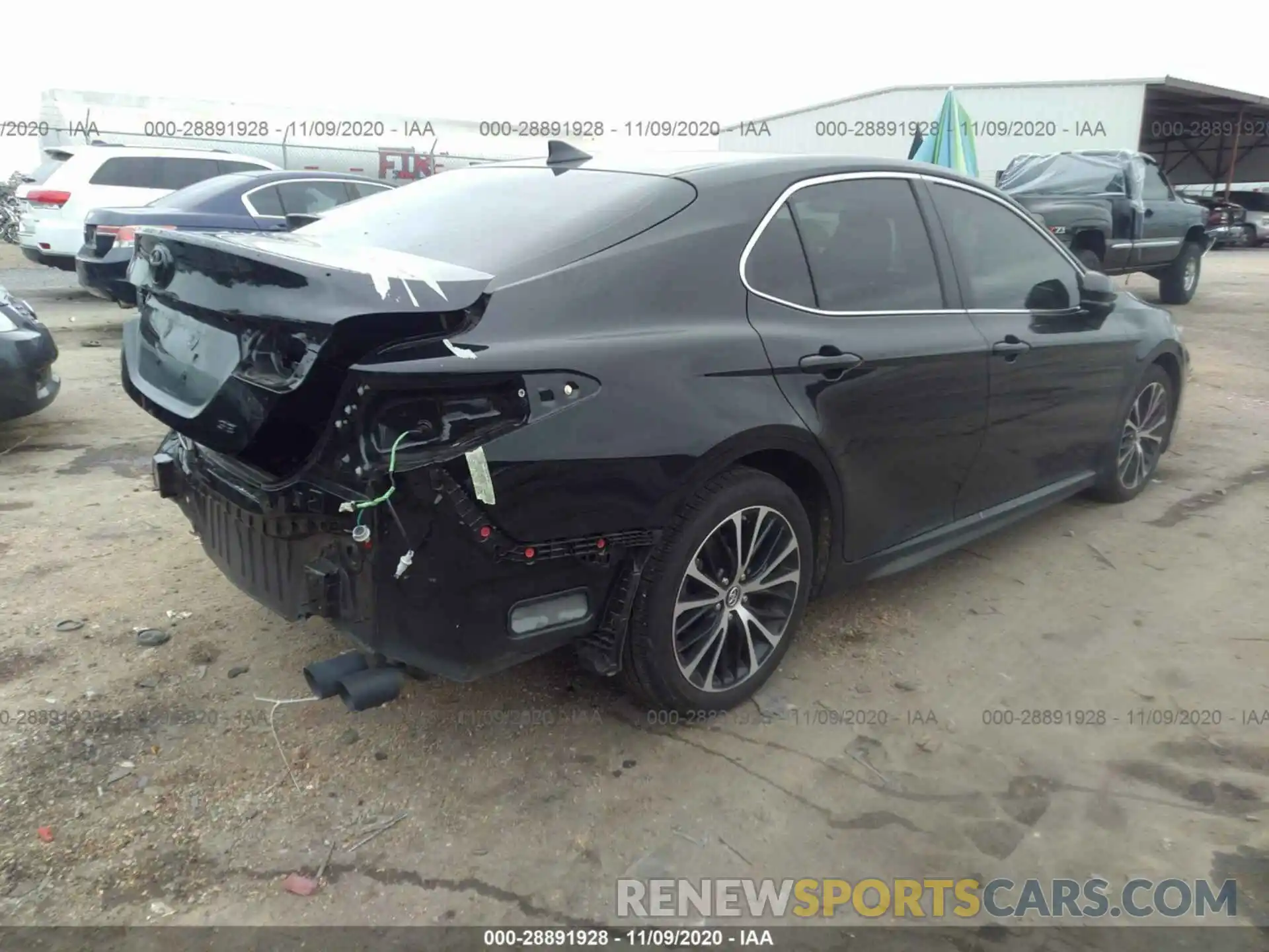 4 Photograph of a damaged car 4T1B11HK4KU791013 TOYOTA CAMRY 2019