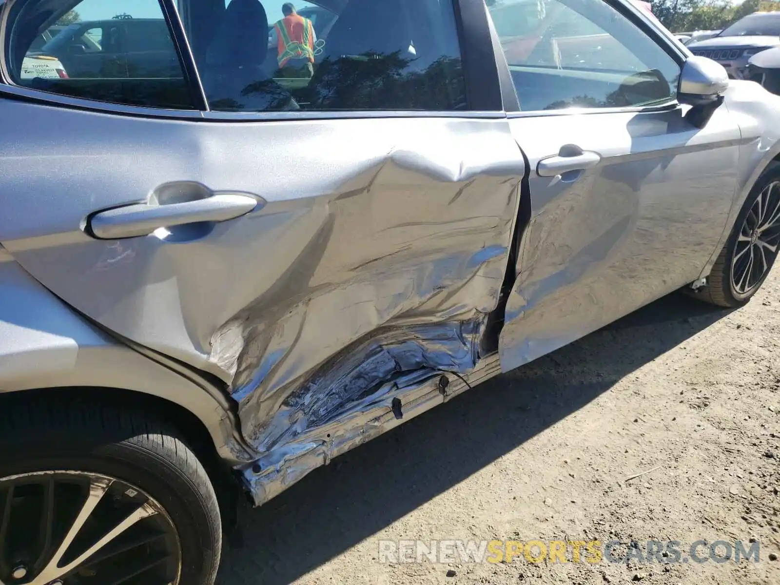 9 Photograph of a damaged car 4T1B11HK4KU791058 TOYOTA CAMRY 2019