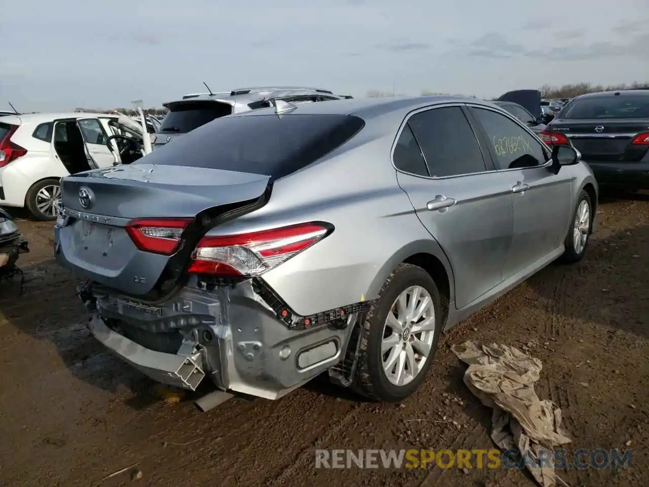 4 Фотография поврежденного автомобиля 4T1B11HK4KU792176 TOYOTA CAMRY 2019