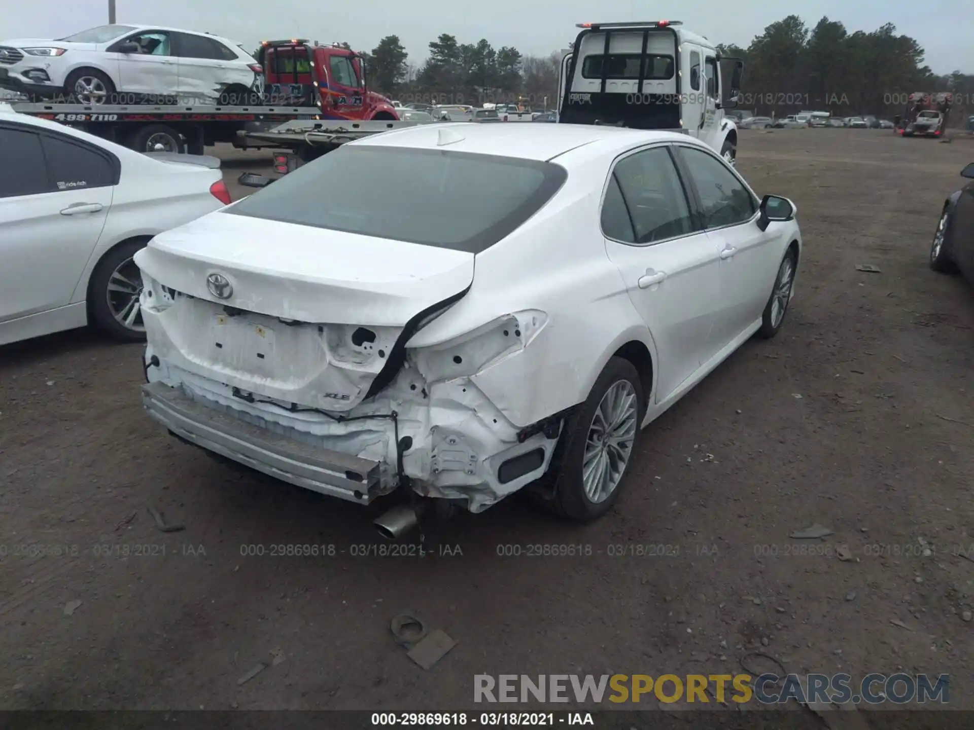 4 Фотография поврежденного автомобиля 4T1B11HK4KU793764 TOYOTA CAMRY 2019